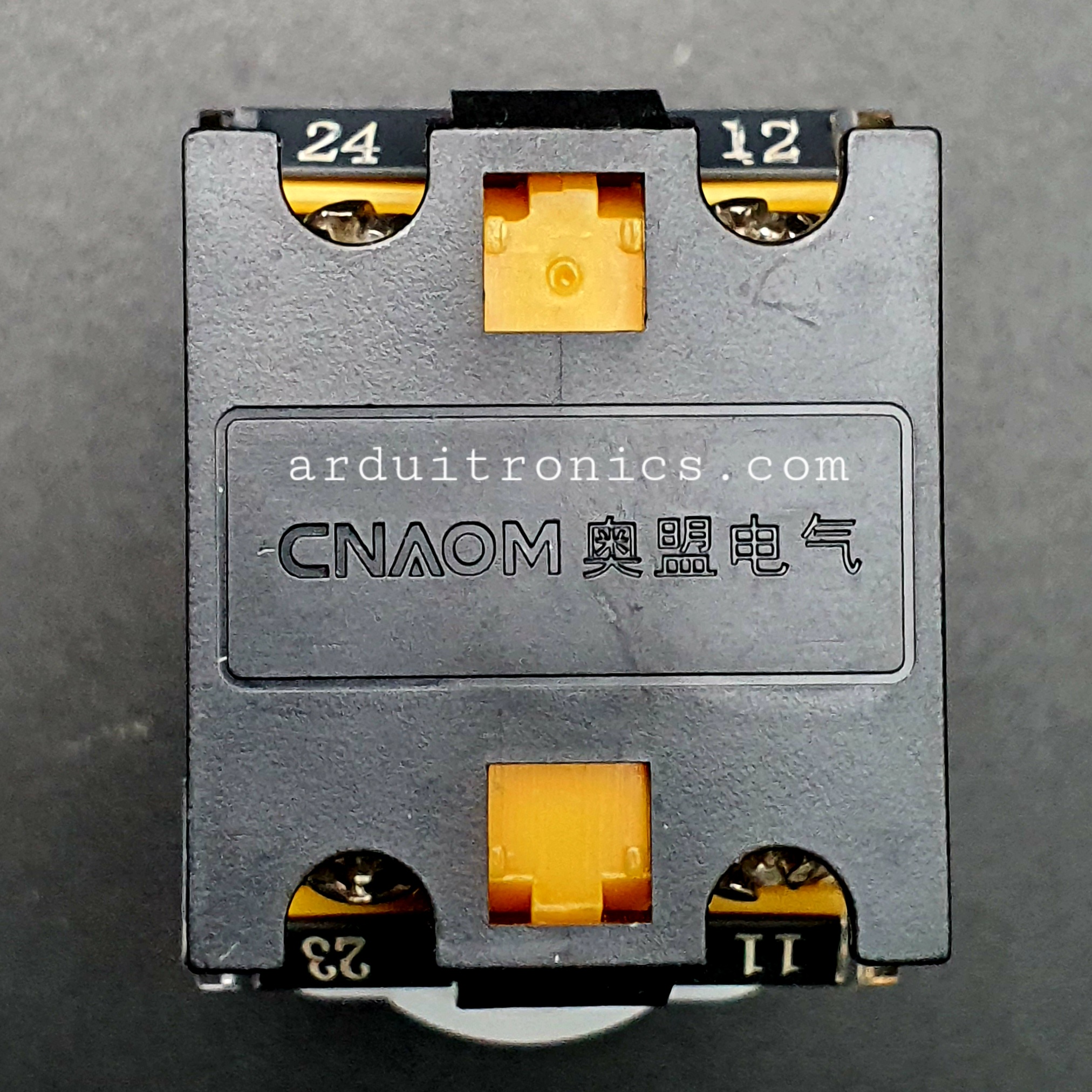 LA38-11T สวิตซ์ ปุ่มกด สำหรับตู้คอนโทรล Industrial Push Button Reset กดติดปล่อยดับ อัตโนมัติรีเซ็ต NO/NC 22mm 220V 10A สีน้ำเงิน