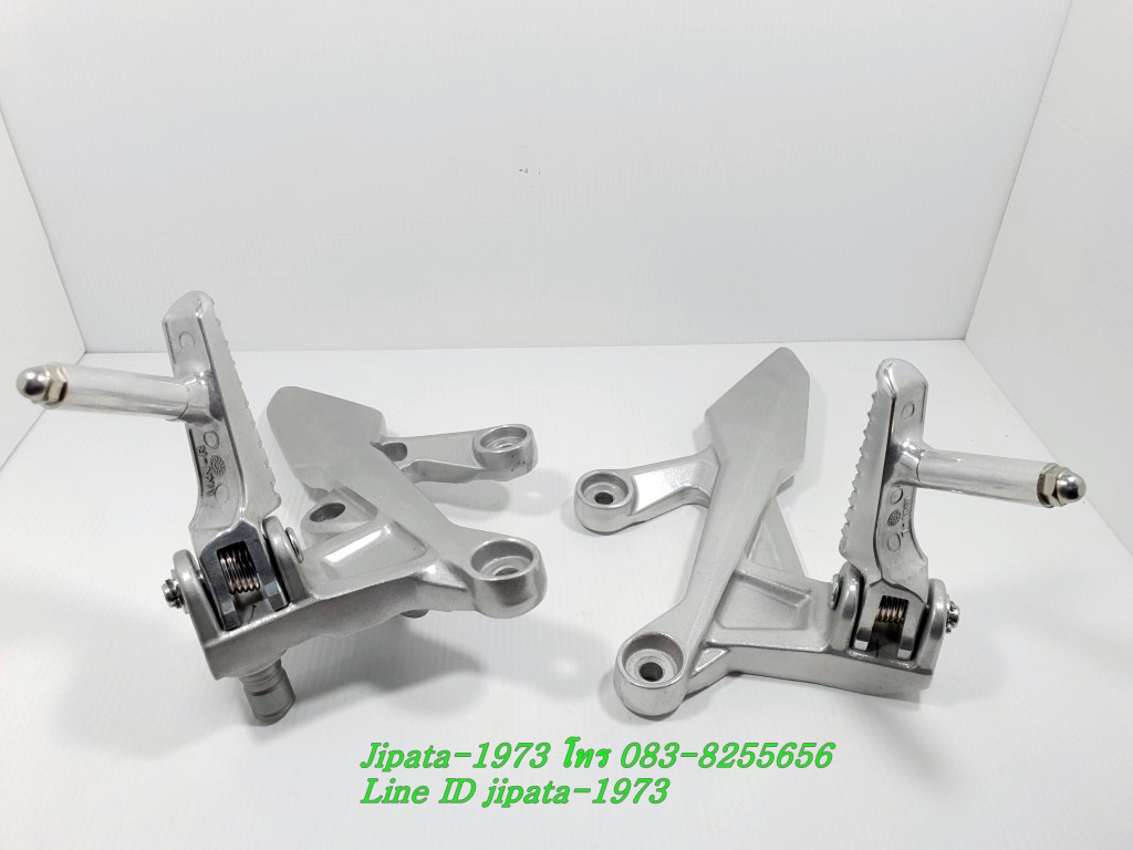 (CB500X) ชุดขายึดพักเท้าหน้า Honda New CB500X ปี 2021 แท้ (ขายเป็นคู่)