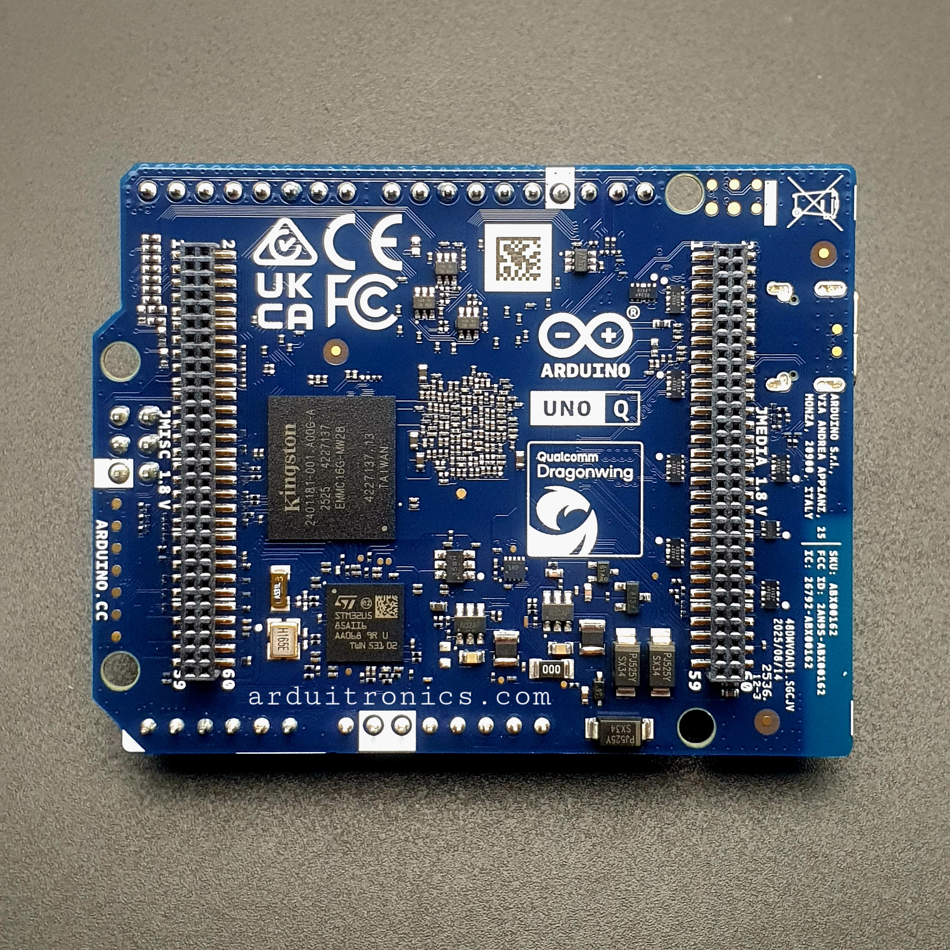 Arduino UNO Q - 2GB RAM / 16GB eMMC (แท้จาก Italy) - Arduino 