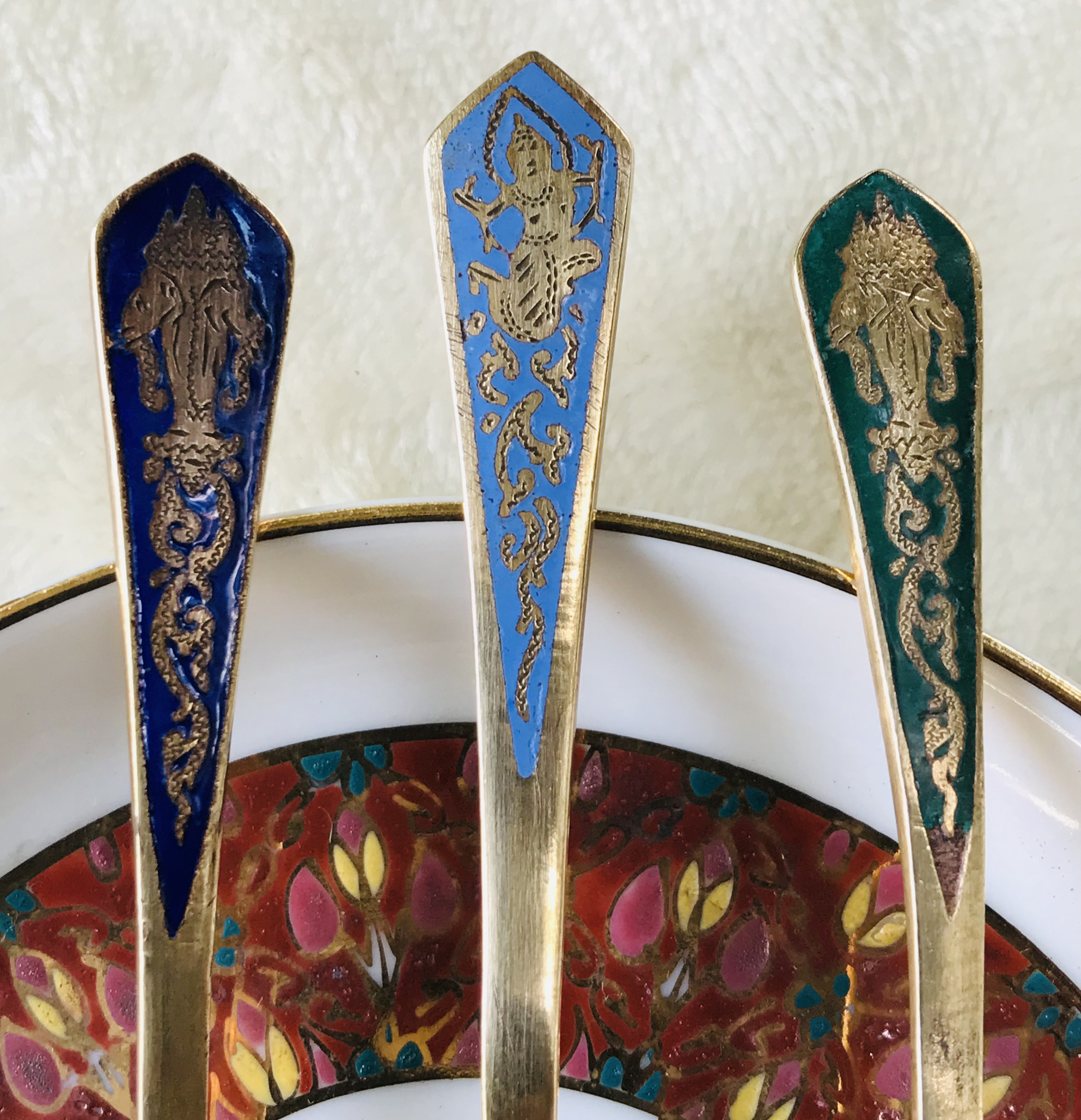 เริ่มต้นชุดละ 390 บาท Antique Brass ช้อนกาแฟทองเหลืองลงยา ช้อนขนมหวานทองเหลืองตอกลาย ขนาดยาว 10-11 ซม