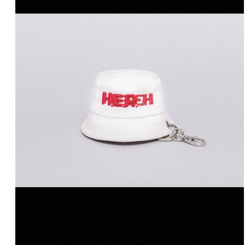 IU -2024 IU H.E.R. WORLD TOUR CONCERT IN SEOUL Official MD -Bucket Hat Keyring - สี white