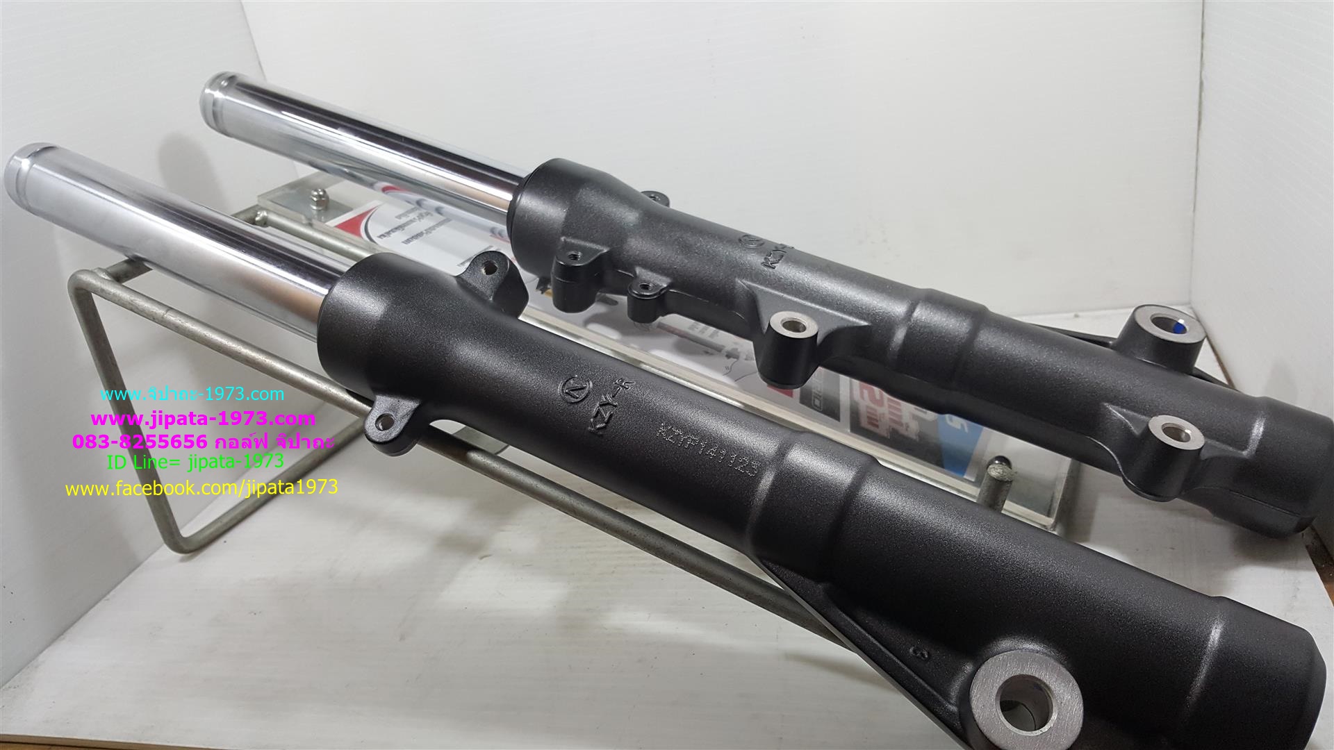 (PCX 125,150) ชุดโช้คอัพหน้า Honda PCX 150 สีดำ แท้