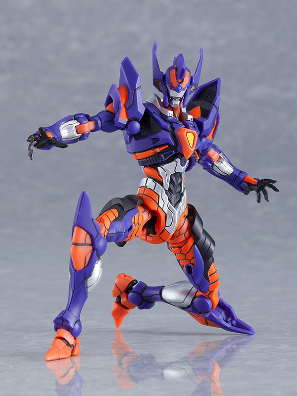 "Pre-Order" MODEROID Gridknight & Goldburn