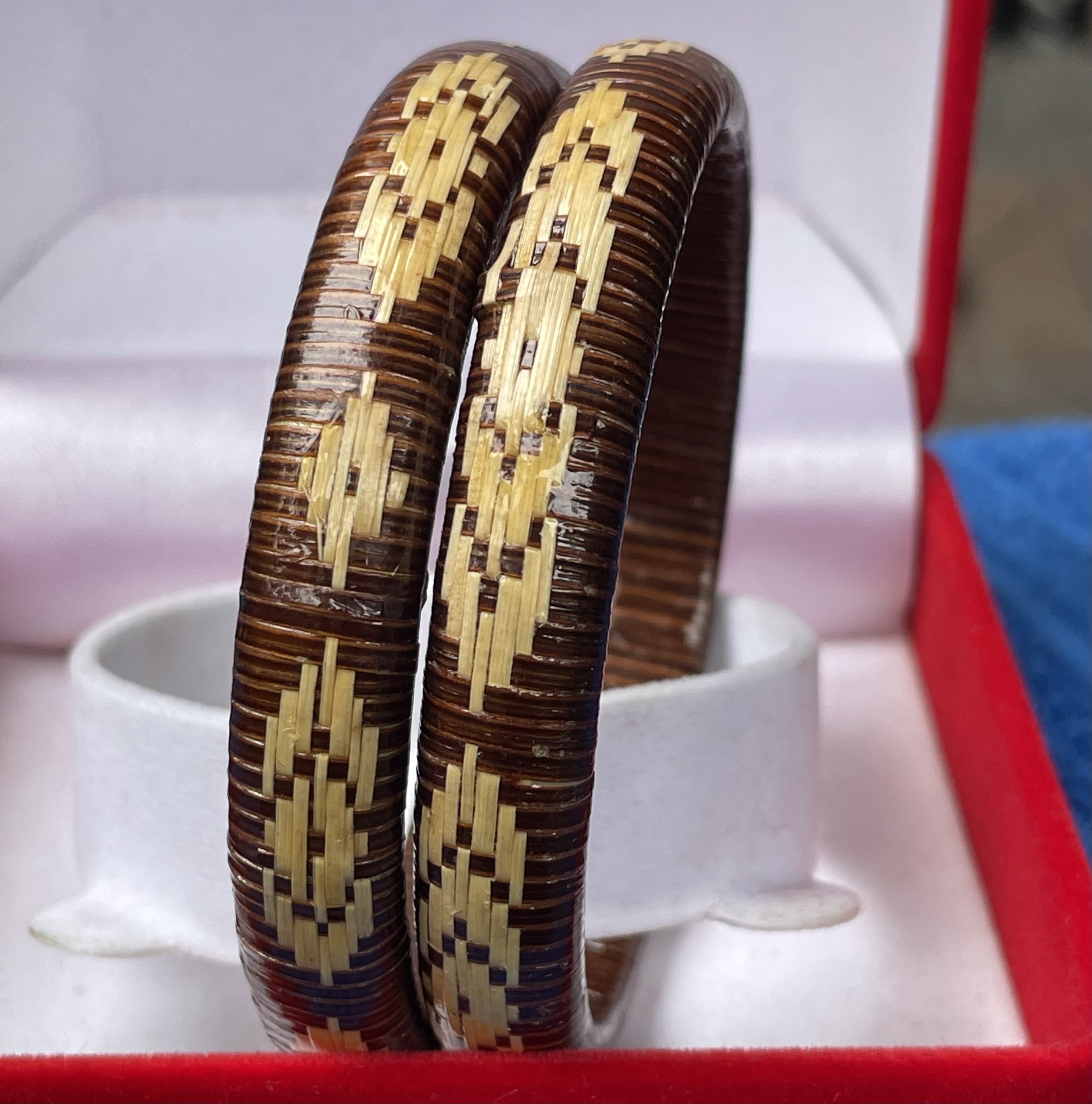 2 ชิ้น( 1 คู่) กำไลข้อมือ ย่านลิเภาสาน 2 Pcs Vintage Rattan Bangle Bracelets Brown