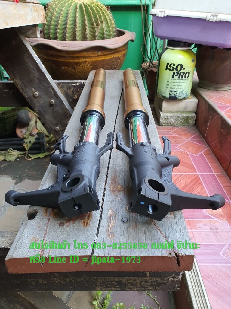 (CB 650 R) ชุดโช้คอัพหน้า Honda CB 650 R แท้ (สินค้ามือ 2)