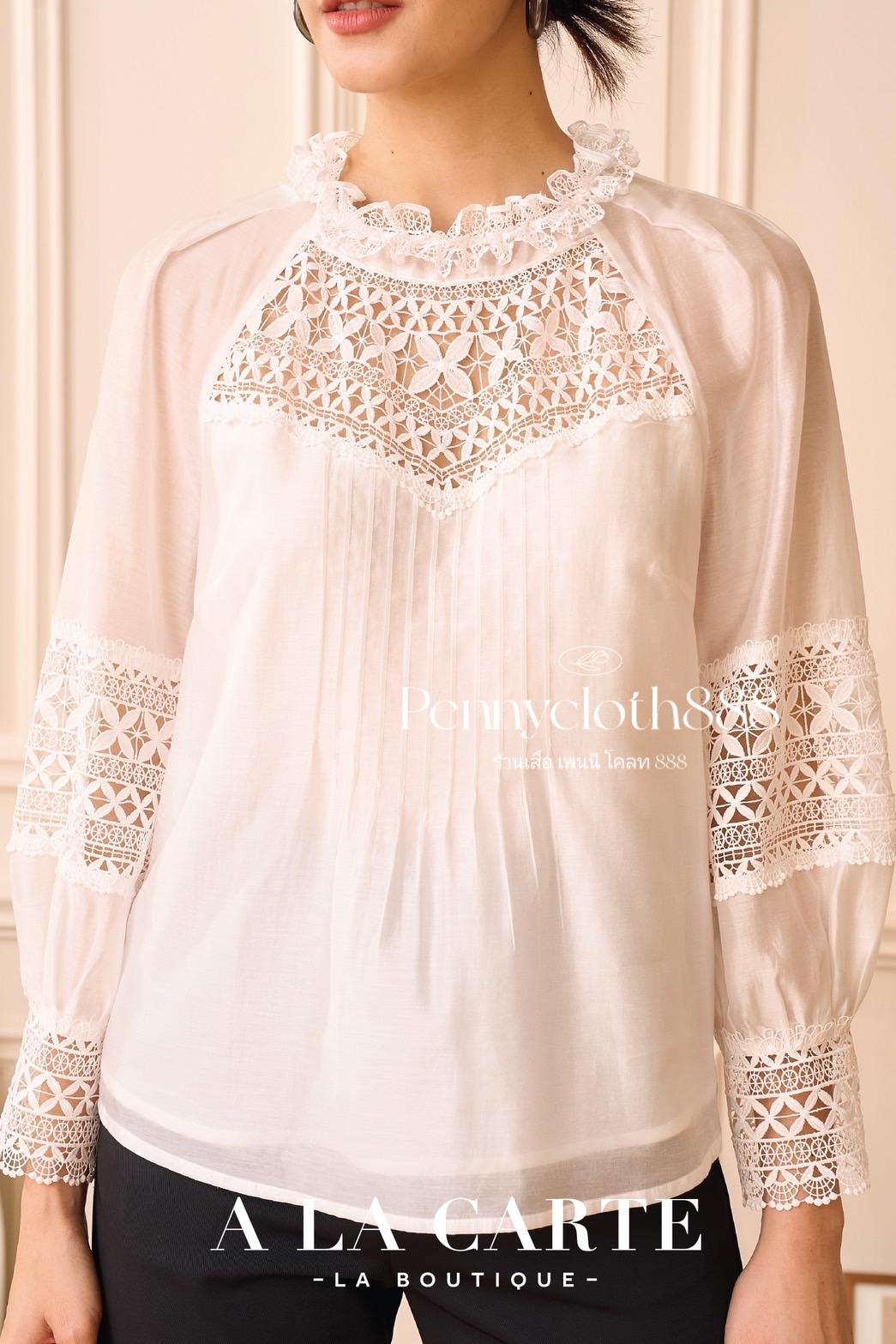 69651 เสื้อ Alacarte ชีฟองซิลด์เนื้อเนียนใส่สบาย ตัดต่อลูกไม้ ตีเกล็ด มีซับ แขนยาวแต่งลูกไม้ สวยหรู