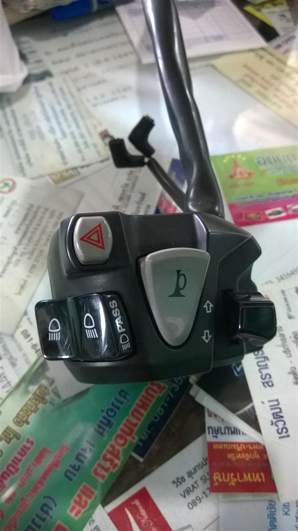 สวิทช์แอนด์ด้านซ้าย Honda CBR 650 R แท้