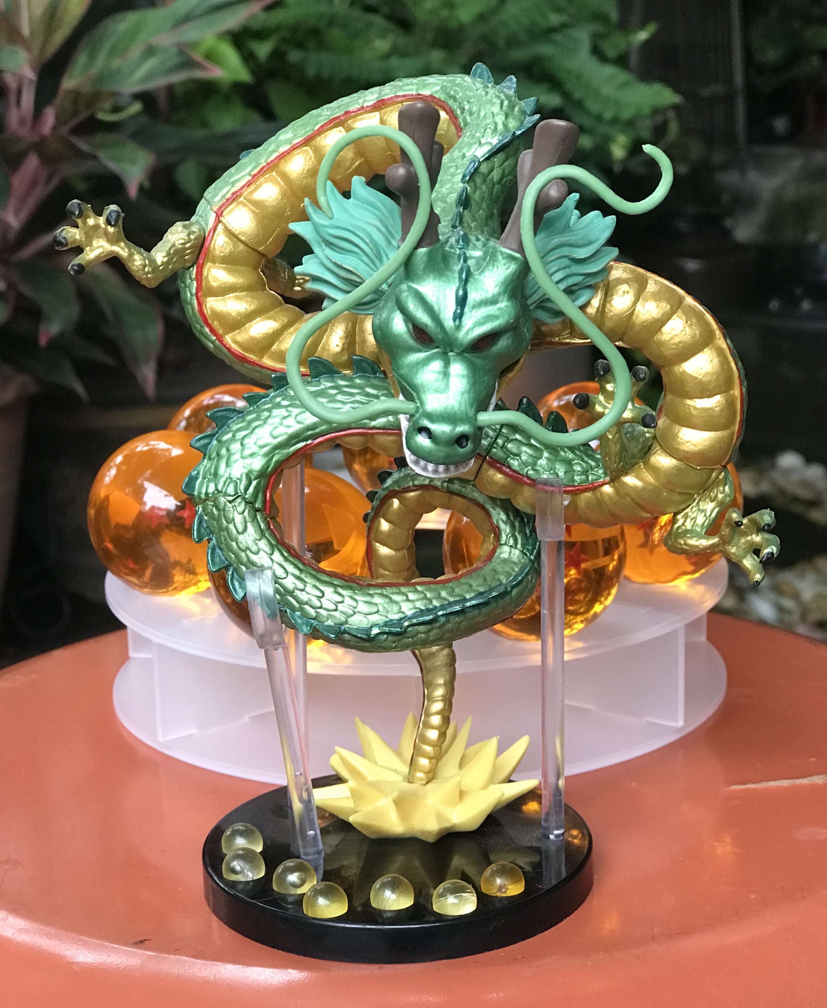 โมเดลเทพเจ้ามังกรสีเขียว Dragonball พร้อมลูกแก้วดราก้อนบอล 7 ลูก Crystal Ball ขนาด 4.3 cm. และแท่นวาง