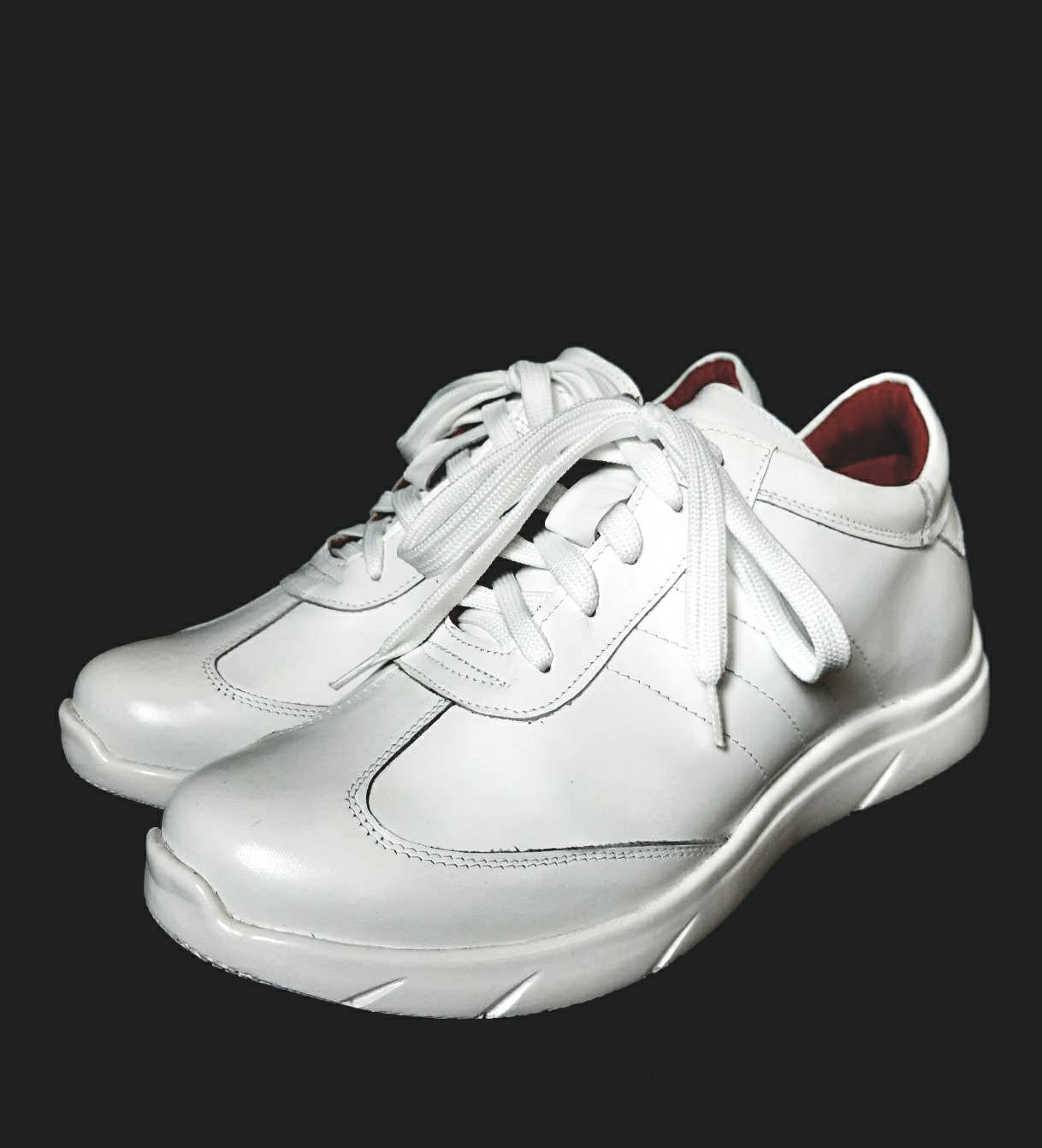 Maxx Sneaker (White) 6.5 Pre-Order