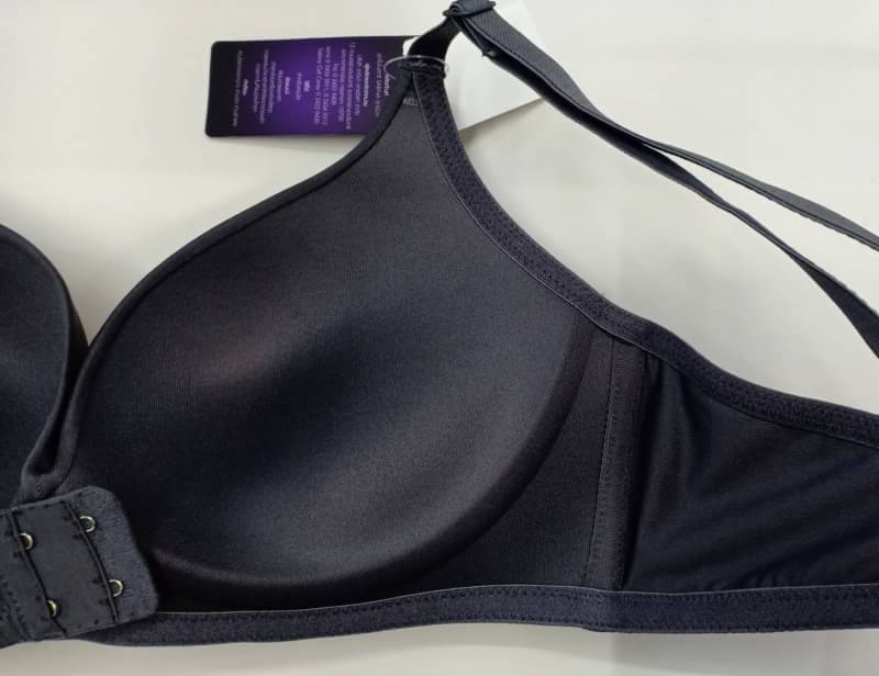 เสื้อขั้นในสตรีซาบิน่า