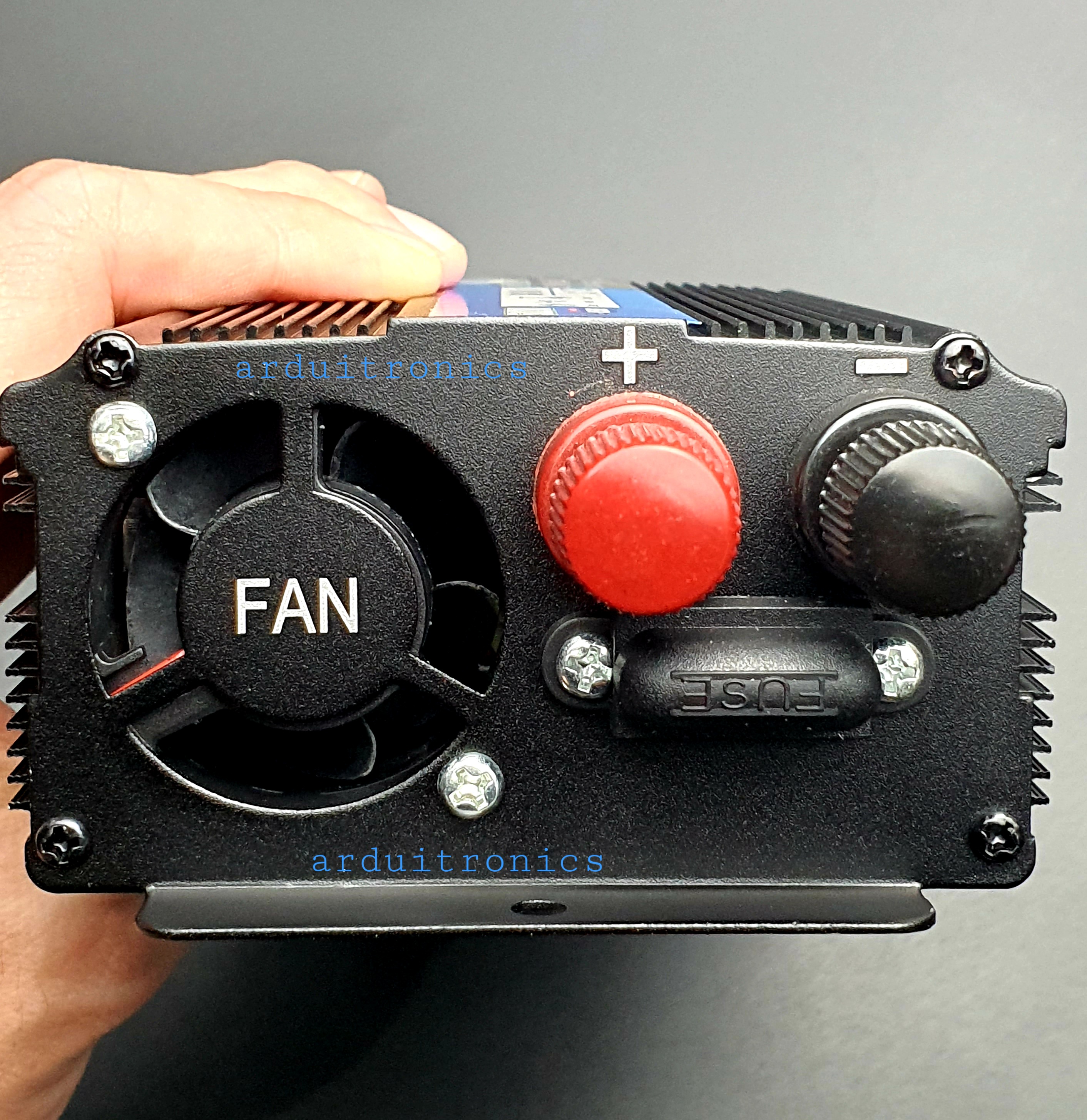 DC to AC Power Inverter 500W 12VDC to 220VAC 50 Hz (modified Sine Wave) สีดำ