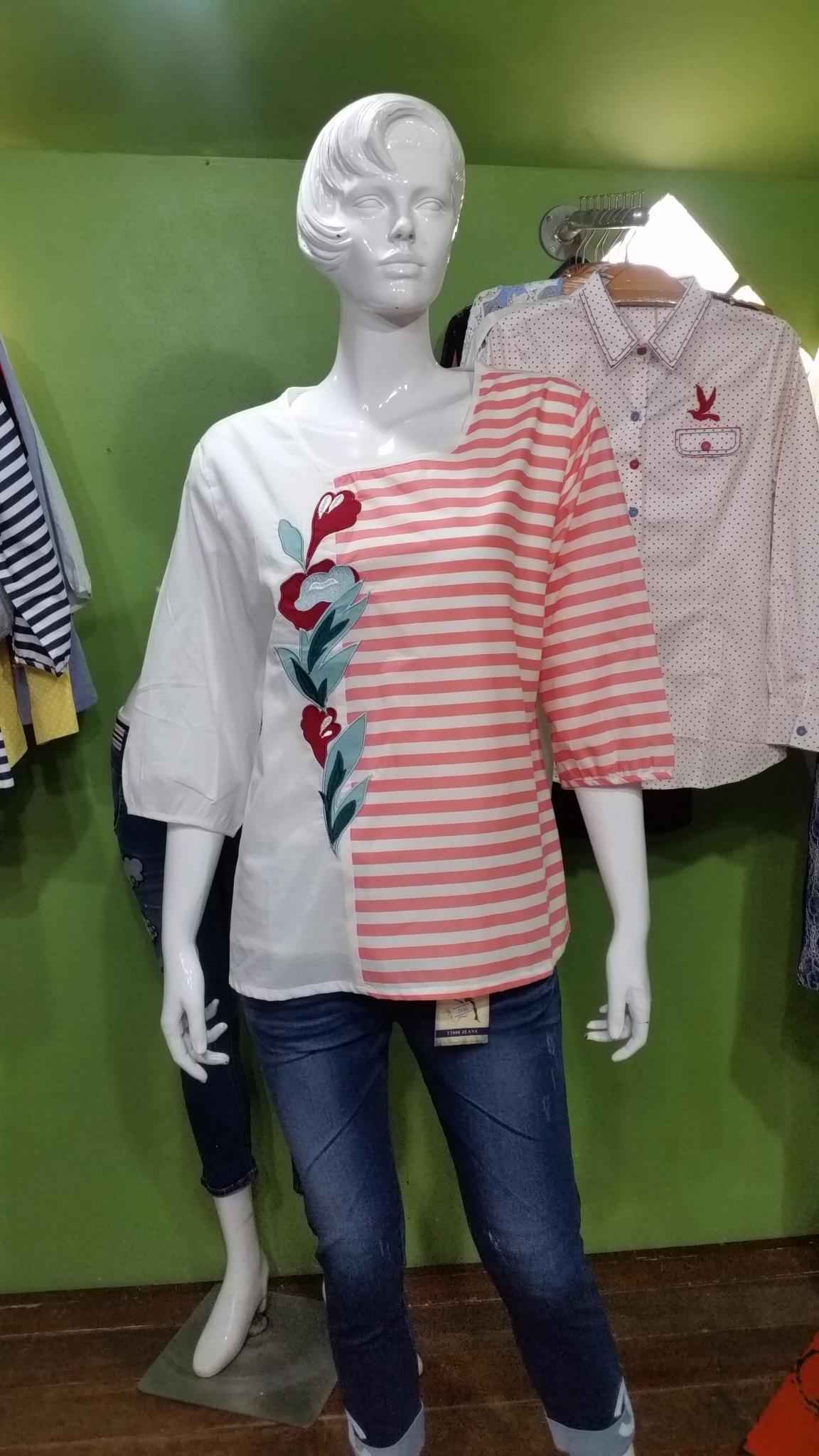 เสื้อแฟชั่นผ้าป่าน CC CONCEPT แขน 3 ส่วน งานปักดอกไม้ แพทเทิร์นเข้ารูปชายปล่อย ( มีซับในเฉพาะด้านหน้า )สินค้าพร้อมส่ง สีส้ม สีกรม size 46 ค่ะ