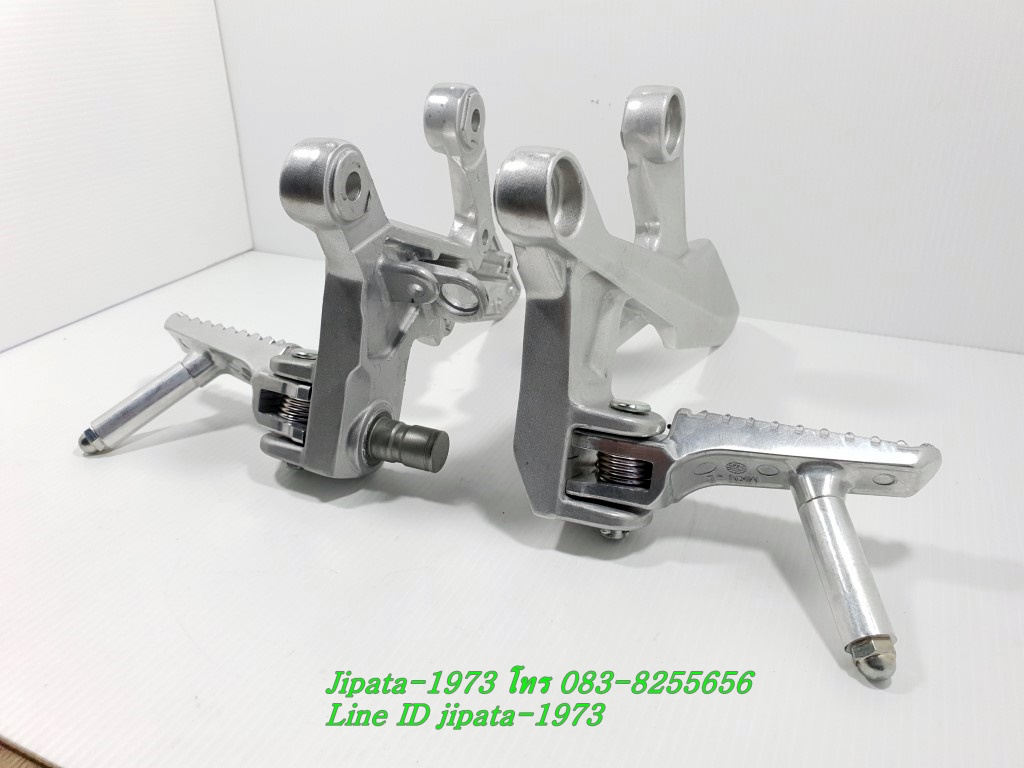 (CB500X) ชุดขายึดพักเท้าหน้า Honda New CB500X ปี 2021 แท้ (ขายเป็นคู่)