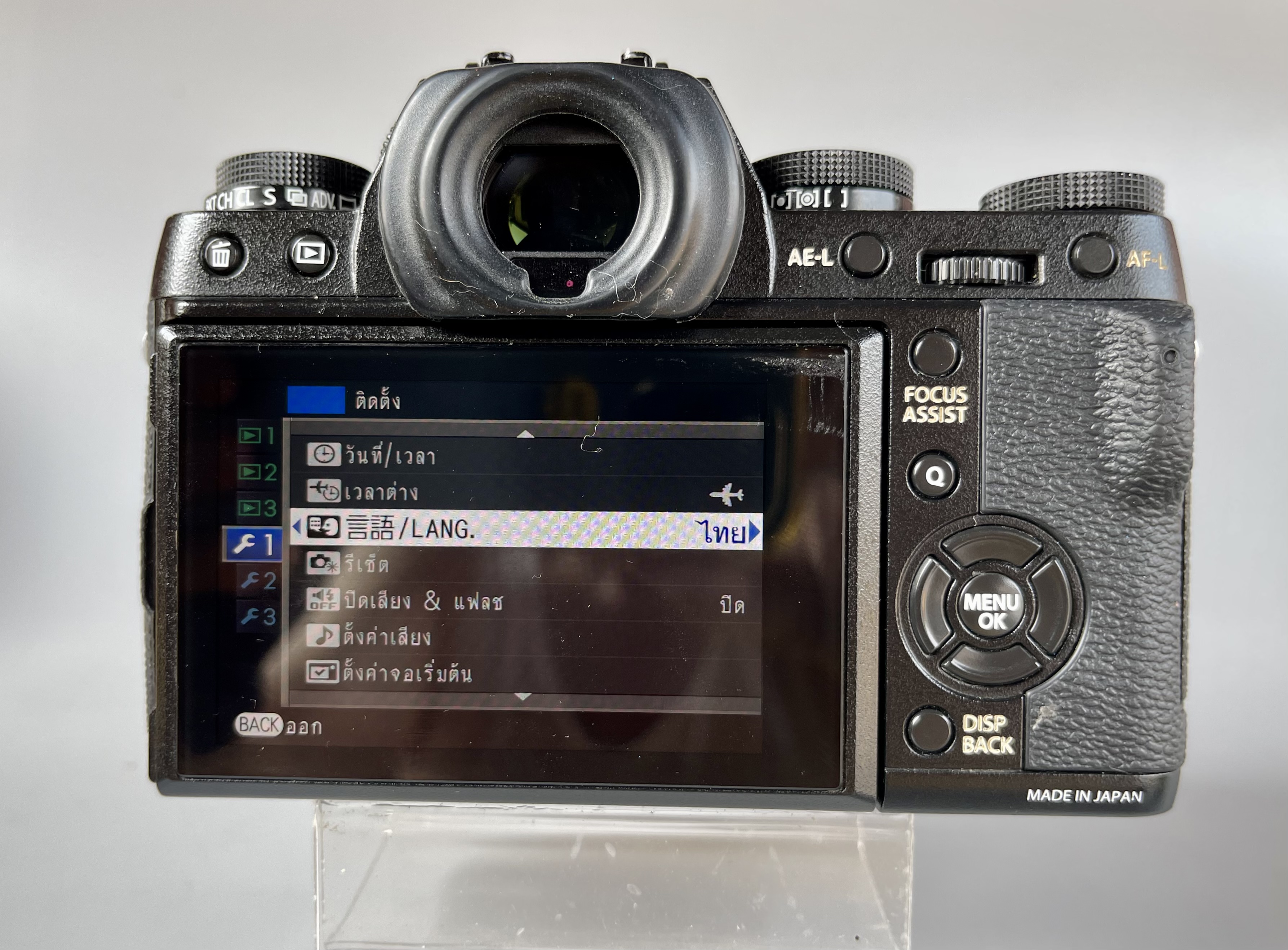 ขายกล้อง FujiXT1 body สภาพสวย อุปกรณ์แท้ครบกล่องอกปศ Gripแท้ Flashแท้