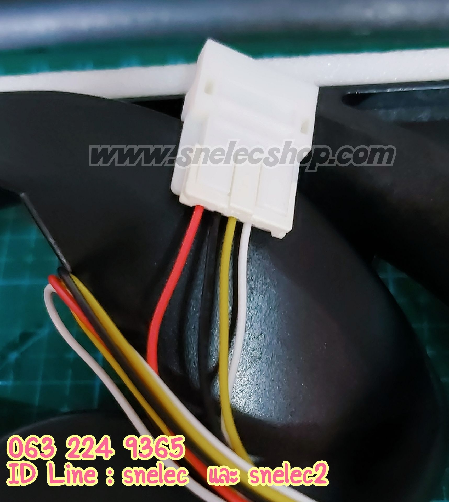 พัดลมตู้เย็น ฮิตาชิ รุ่น R-Z350V พาร์ท PTR-W720FMX*064 และใช้กับตู้เย็น 9 รุ่น R-W550V , R-Z380V , R-Z380VX , R-Z400V , R-Z400VX , R-Z510V , R-Z550VX , R-W550VX