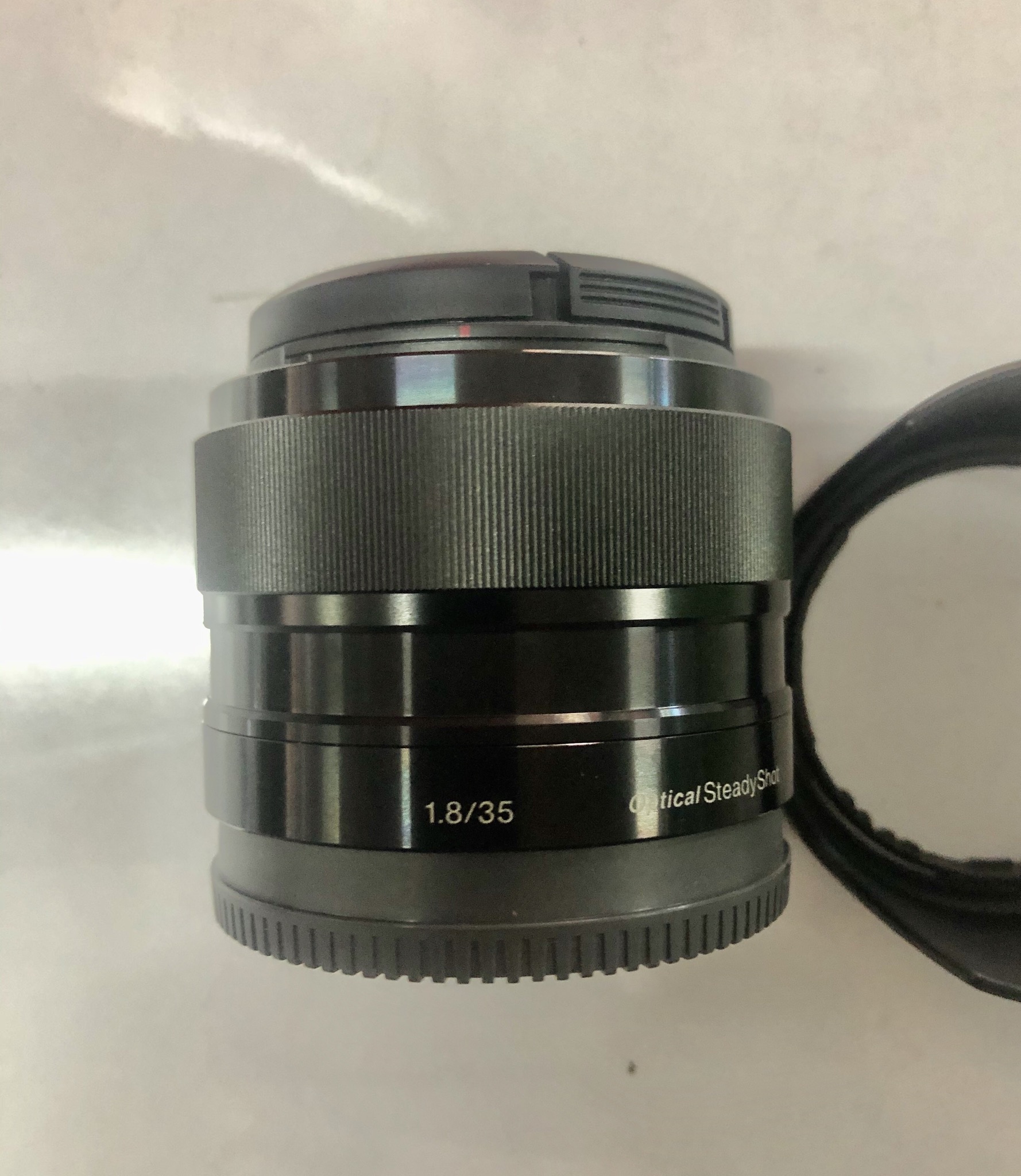 ให้เช่าเลนส์ Sony E 35mm f1.8 OSS
