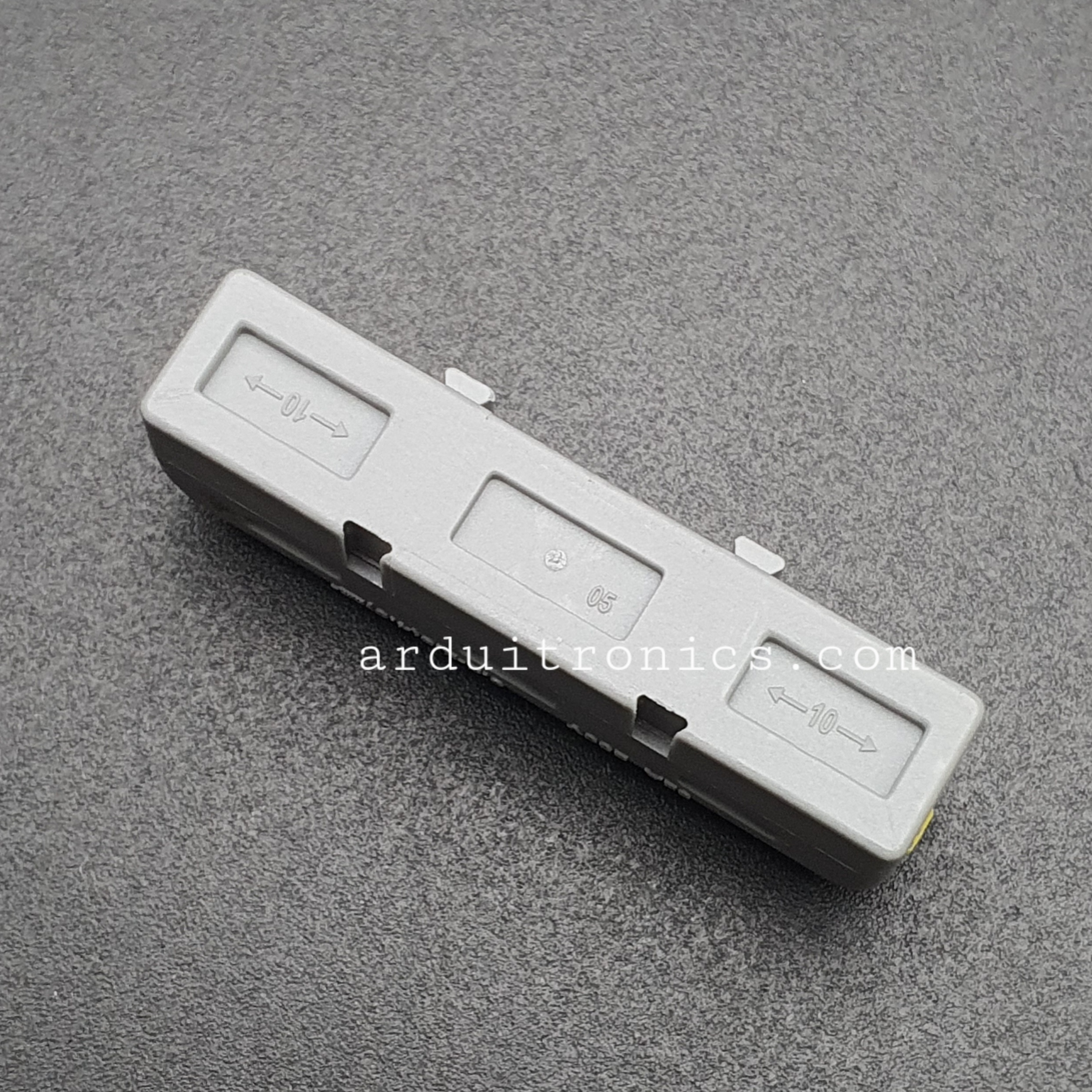 Terminal ต่อสายไฟแบบเร็ว 2 ช่อง (1 in - 1 out) Wire Connector Quick Terminal 0.2-4mm Square Splitter รุ่น DF-2-Y สีเหลือง