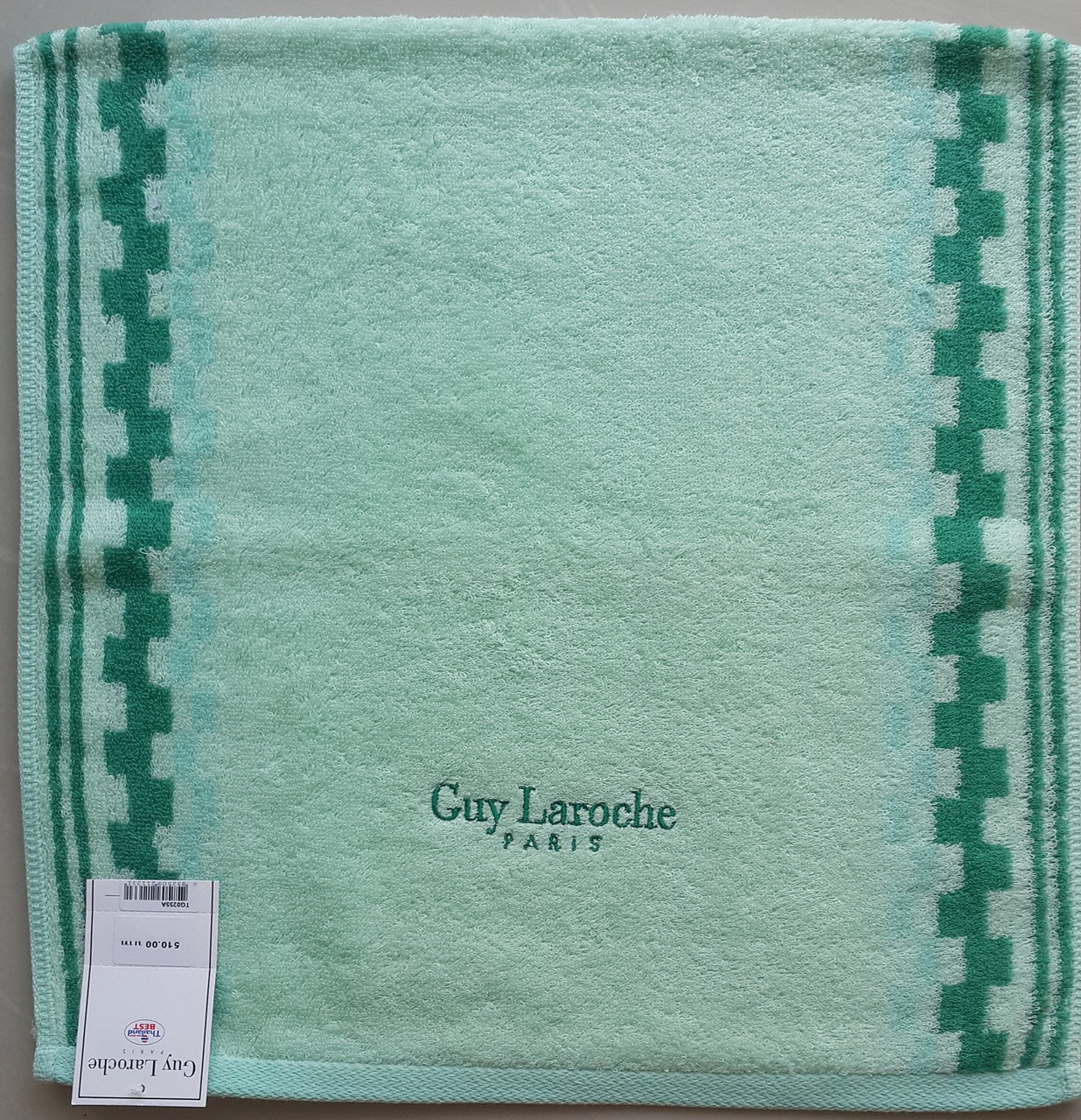 ผ้าขนหนู Guy Laroche