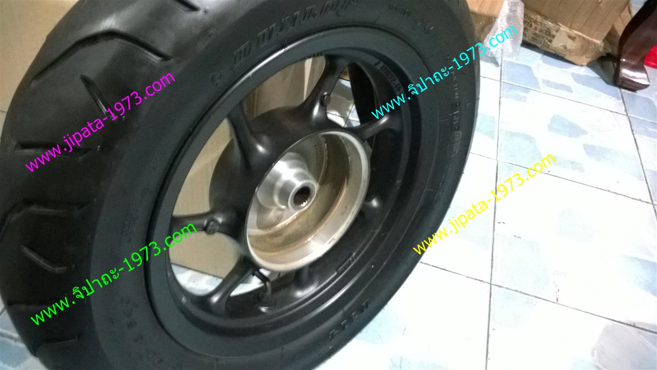 ล้อแม็กแท้พร้อมยาง Honda Zoomer x มือ 2