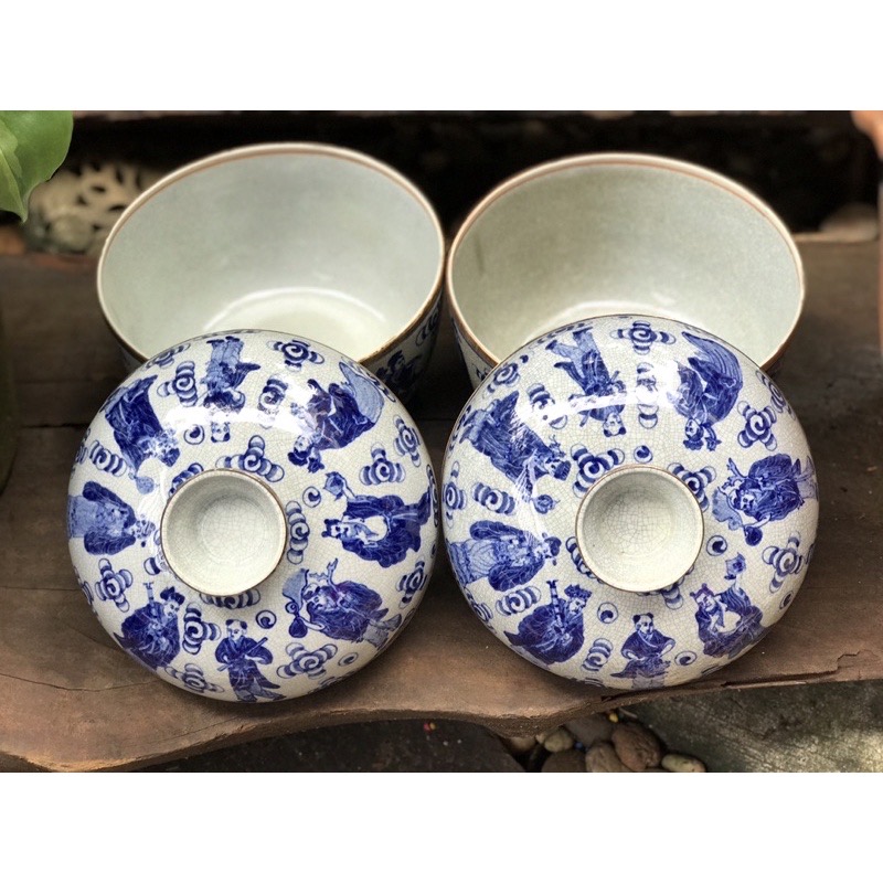 ชิ้นละ 2,890 บาท โถลายครามขอบทองเหลือง เขียนลายเทพแปดเซียน สวยสมบูรณ์ ขนาดปากกว้าง 8 นิ้ว สูง 8 นิ้ว