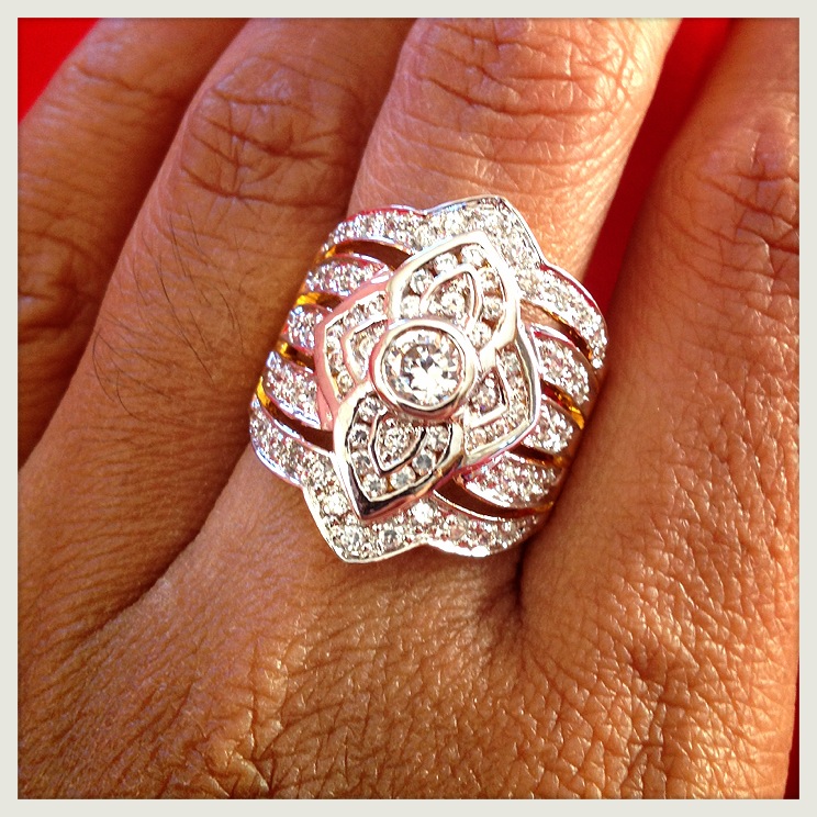 แหวนพชรสวิส cz ครึ่งนิ้วสวย ลายแบบโบราณ24 kgb size58