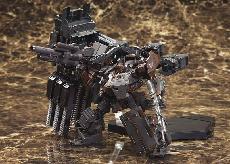 V.I. Series Armored Core V 1/72 UCR-10/A Vengeance (กล่องไม่สวย ราคาพิเศษ)