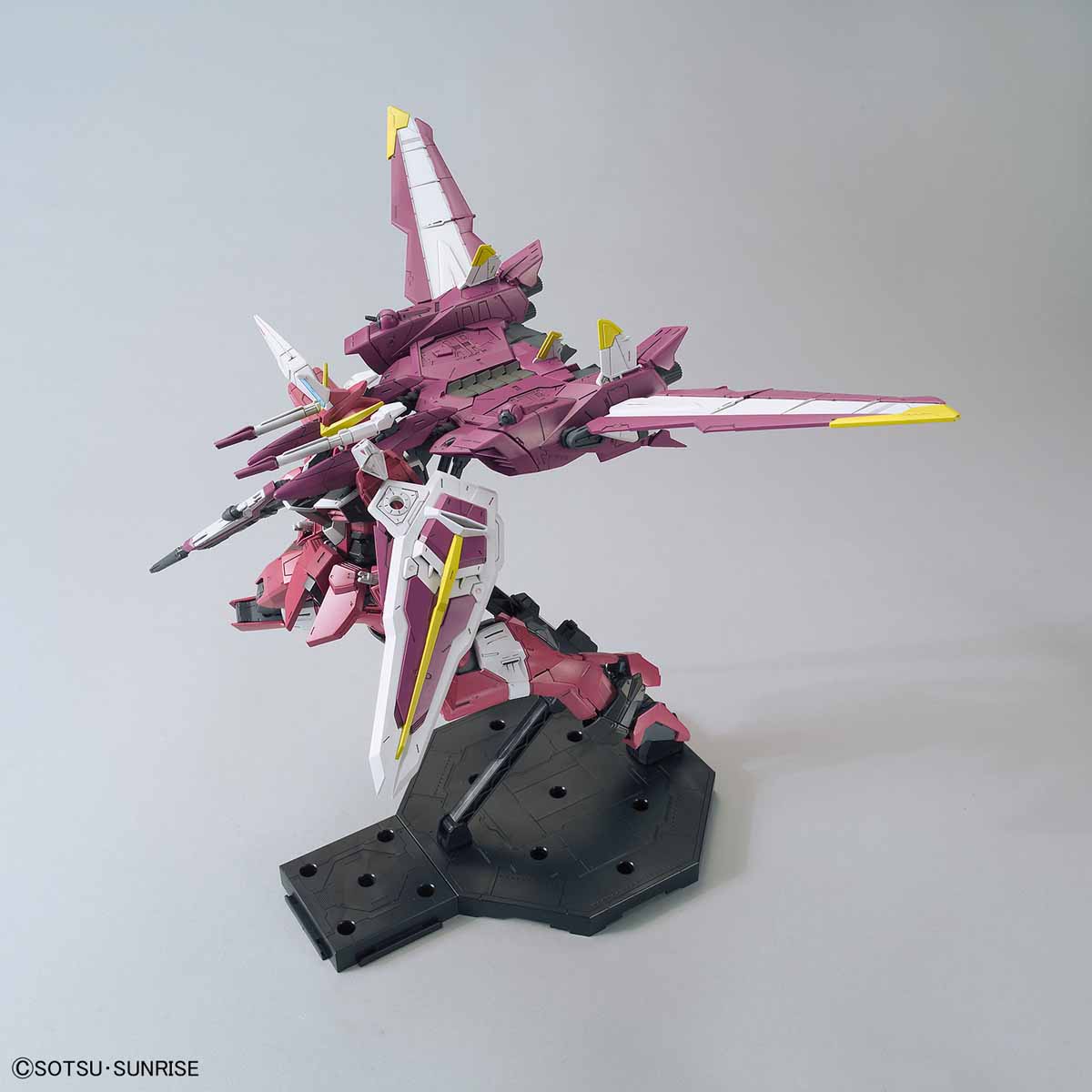 MG 1/100 ZGMF-X09A Justice Gundam