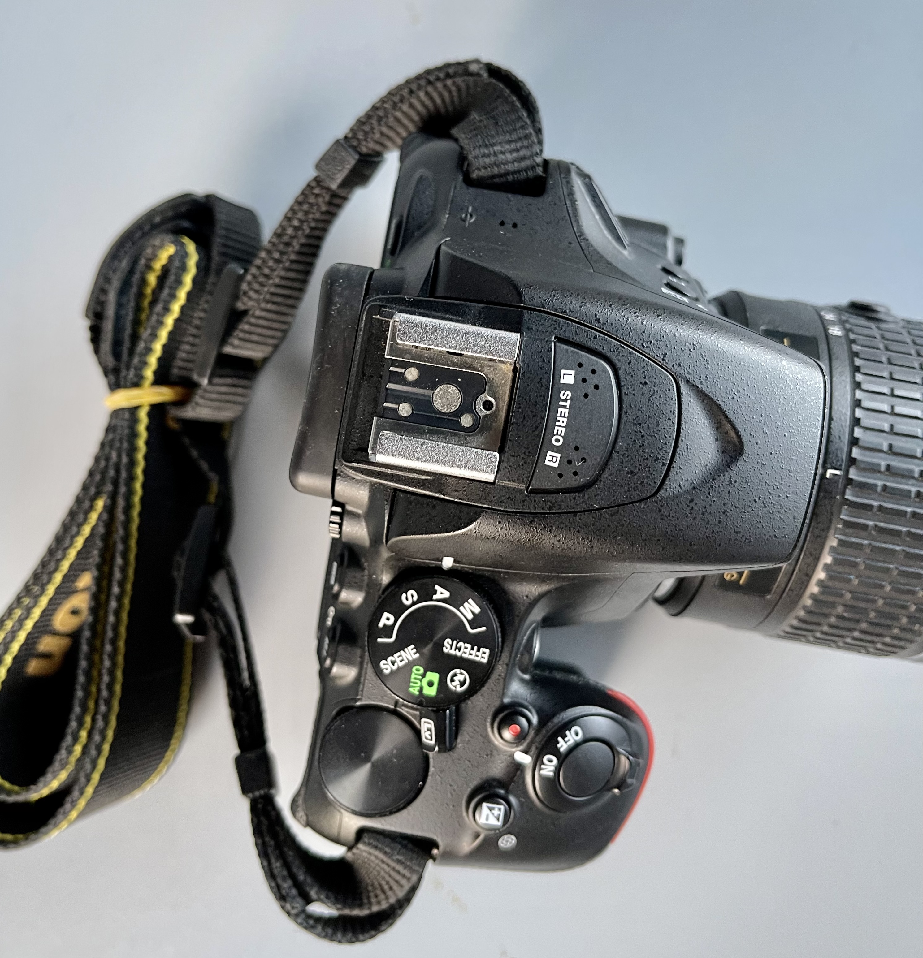 ขาย Nikon D5600 + Lens AF-P DX 18-55mm VR อปกศ. สภาพสวยไหม่ ชัตเตอร์ 13938 เมนูไทย อุปกรณ์ครบกล่อง