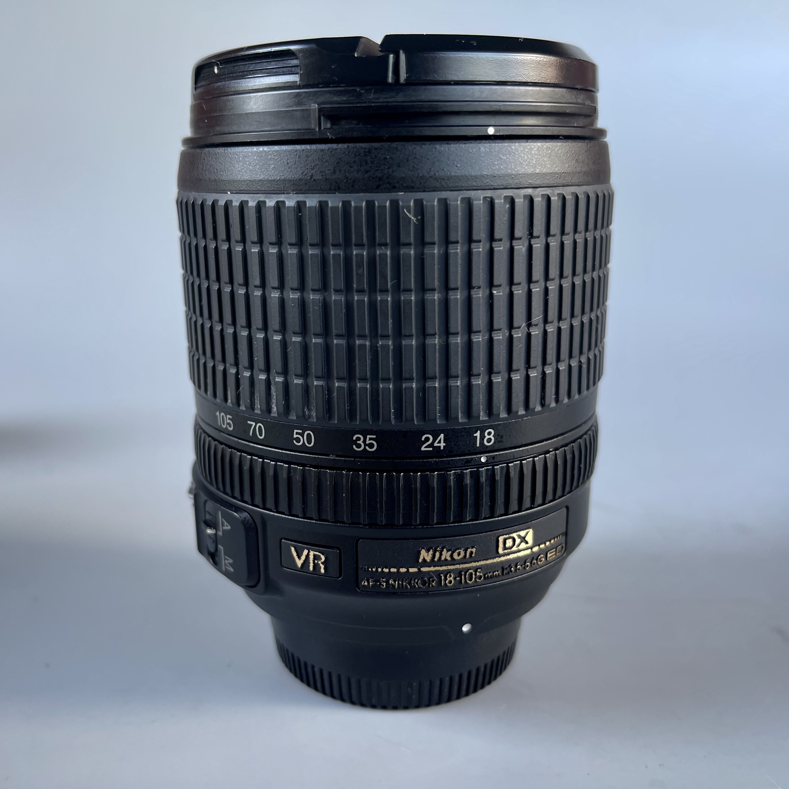 ขาย Nikon D7000 เลนส์ 18-105mm f3.5-5.6 ใช้น้อยขัตเตอร์ 10371 อปกศ เก่าเก็บแต่สภาพเหมือนใหม่