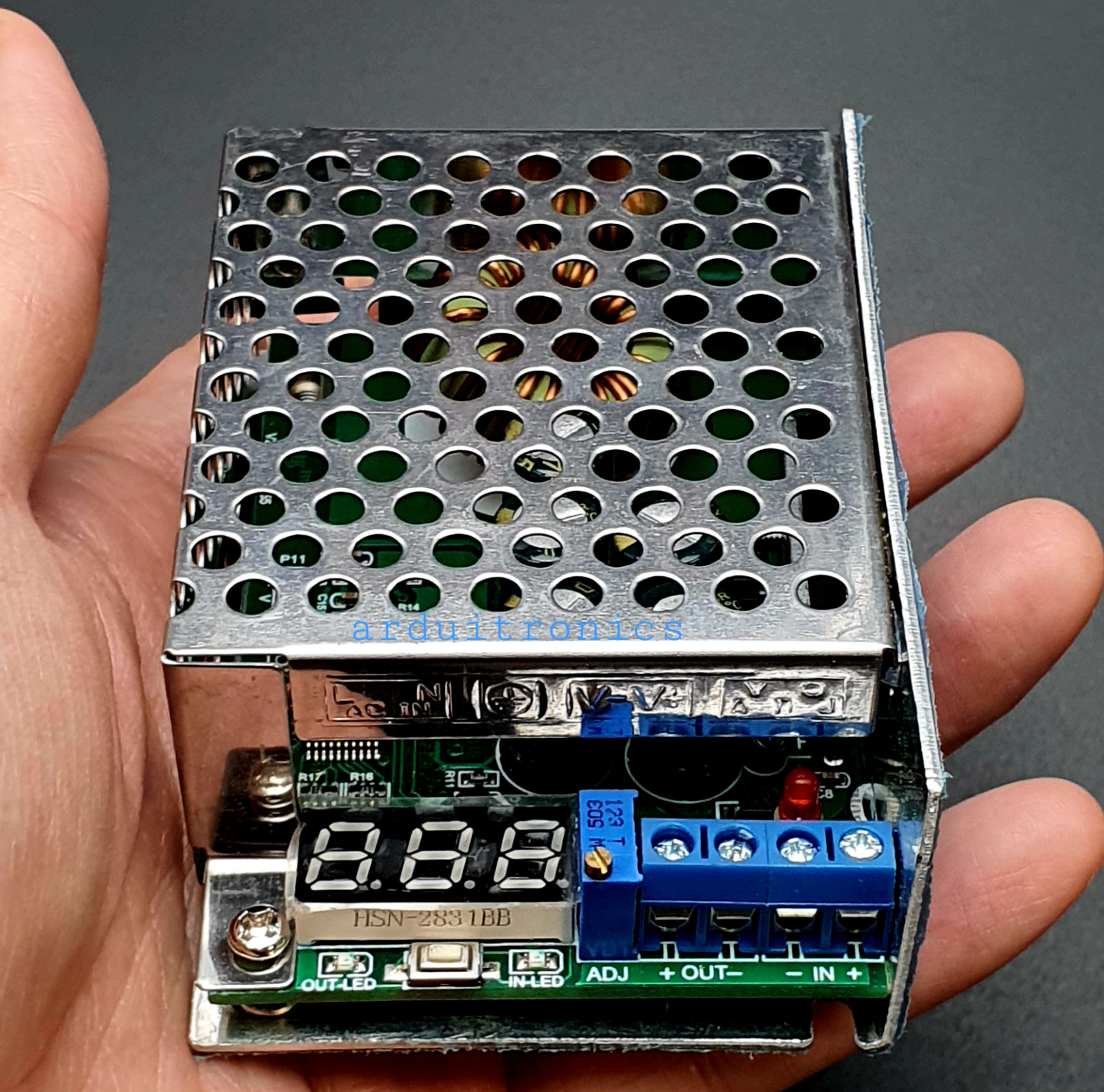 DC Step Down [3.5-30V to 0.8-29V] 8A 100W build-in Voltmeter