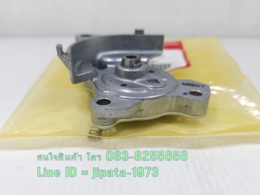 (Forza 300) ชุดปั๊มน้ำมันเครื่องพร้อมน๊อตสลัก Honda Forza 300 ปี 2013-2018 แท้