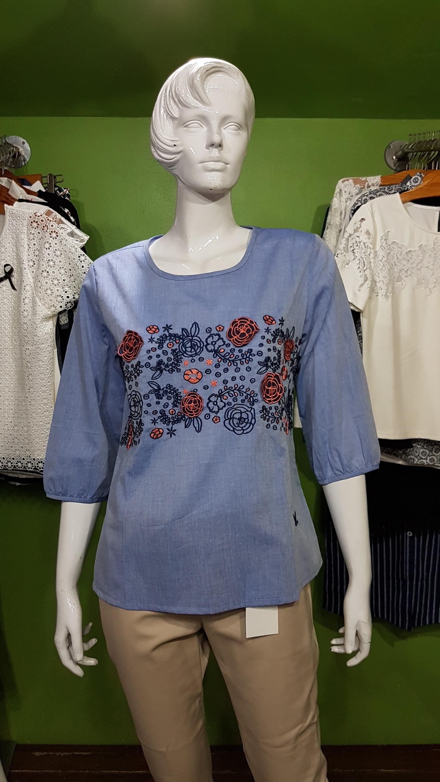 เสื้อผ้าป่านแขน 3 ส่วน CC CONCEPT งานปักดอกไม้ แพทเทิร์นเข้ารูป ผ้าเนื้อดีใส่สบายค่ะ