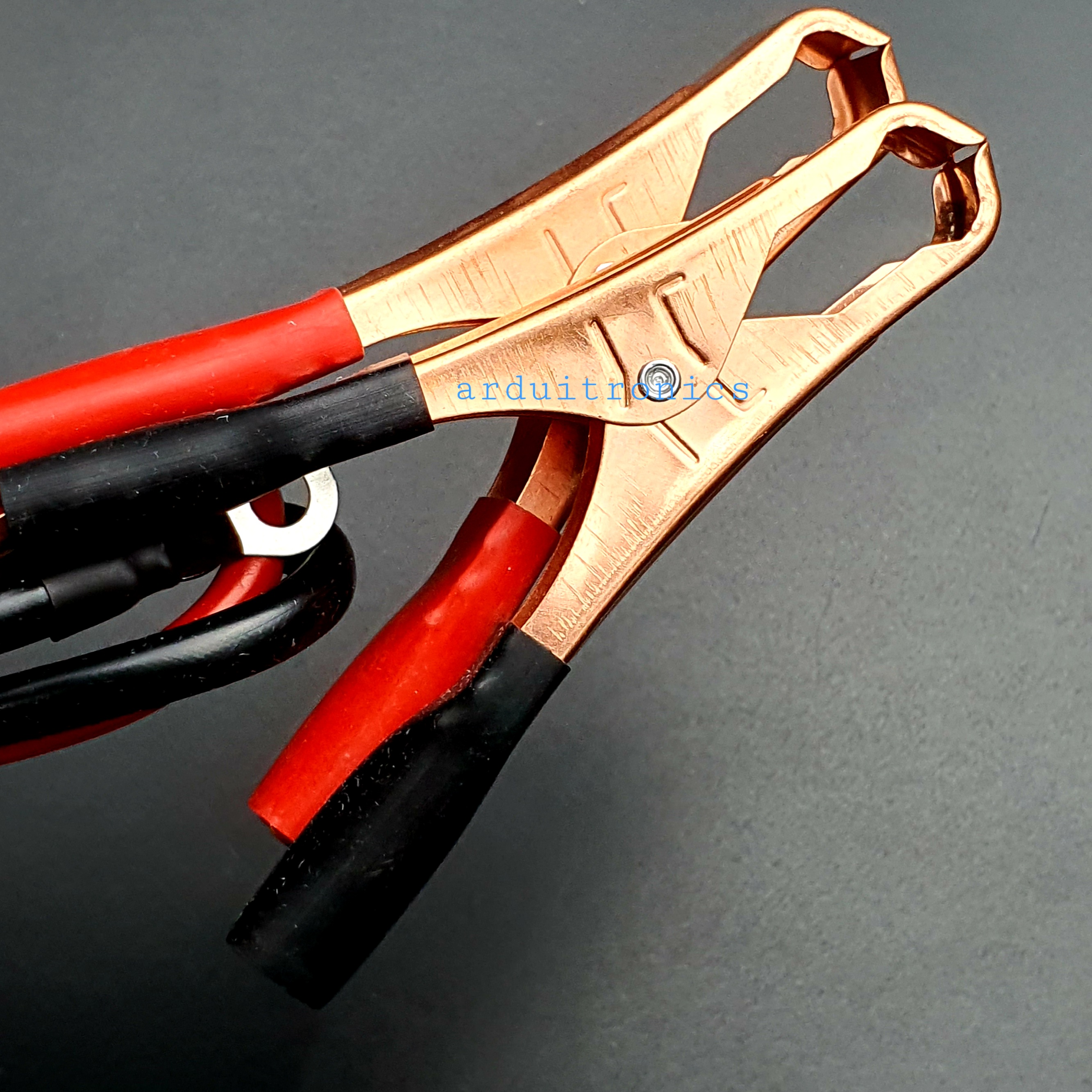 DC to AC Power Inverter 1000W 12VDC to 220VAC 50 Hz (modified Sine Wave) สีดำ