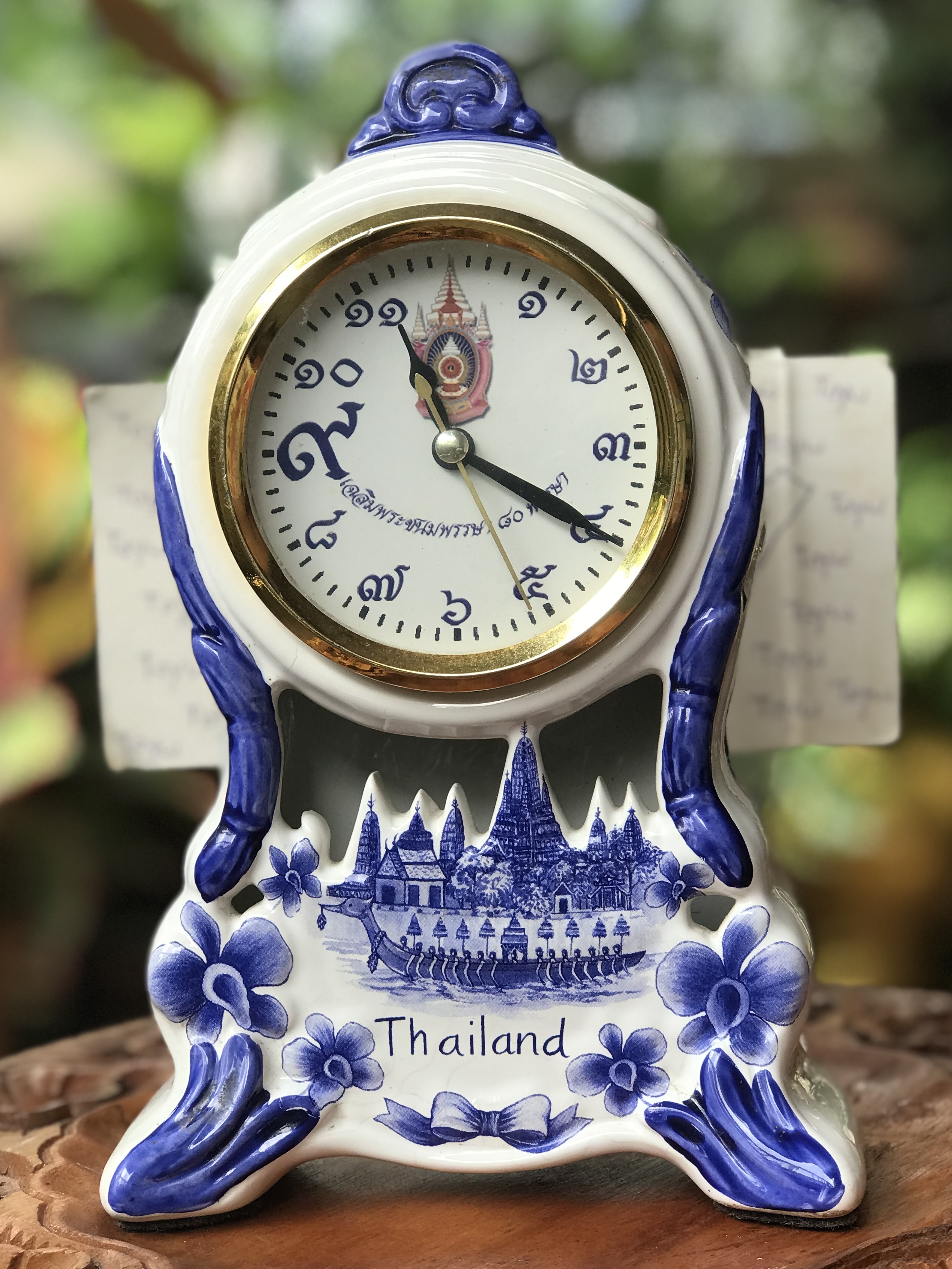 ชิ้นละ 1,390 บาท ของเก่า นาฬิกาตั้งโต๊ะเซรามิค เฉลิมพระเกียรติในหลวงรัชกาลที่ 9