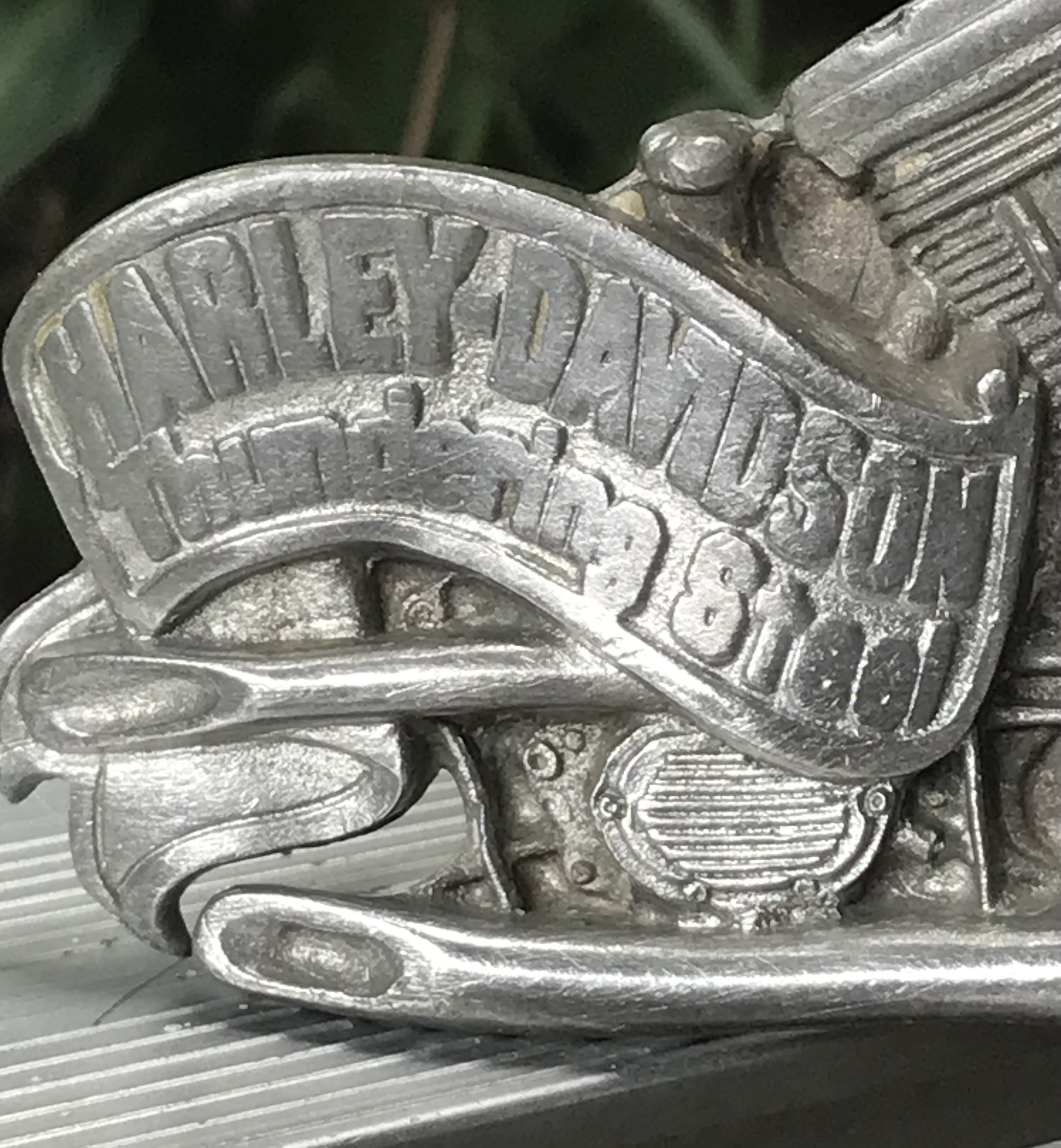 มือสอง หัวเข็มขัดแท้ Harley Davidson Thundering Steel Buckle H412 วัสดุเป็นดีบุก ผลิตปี 1991 รหัส H412 โดยบริษัท BARON USA