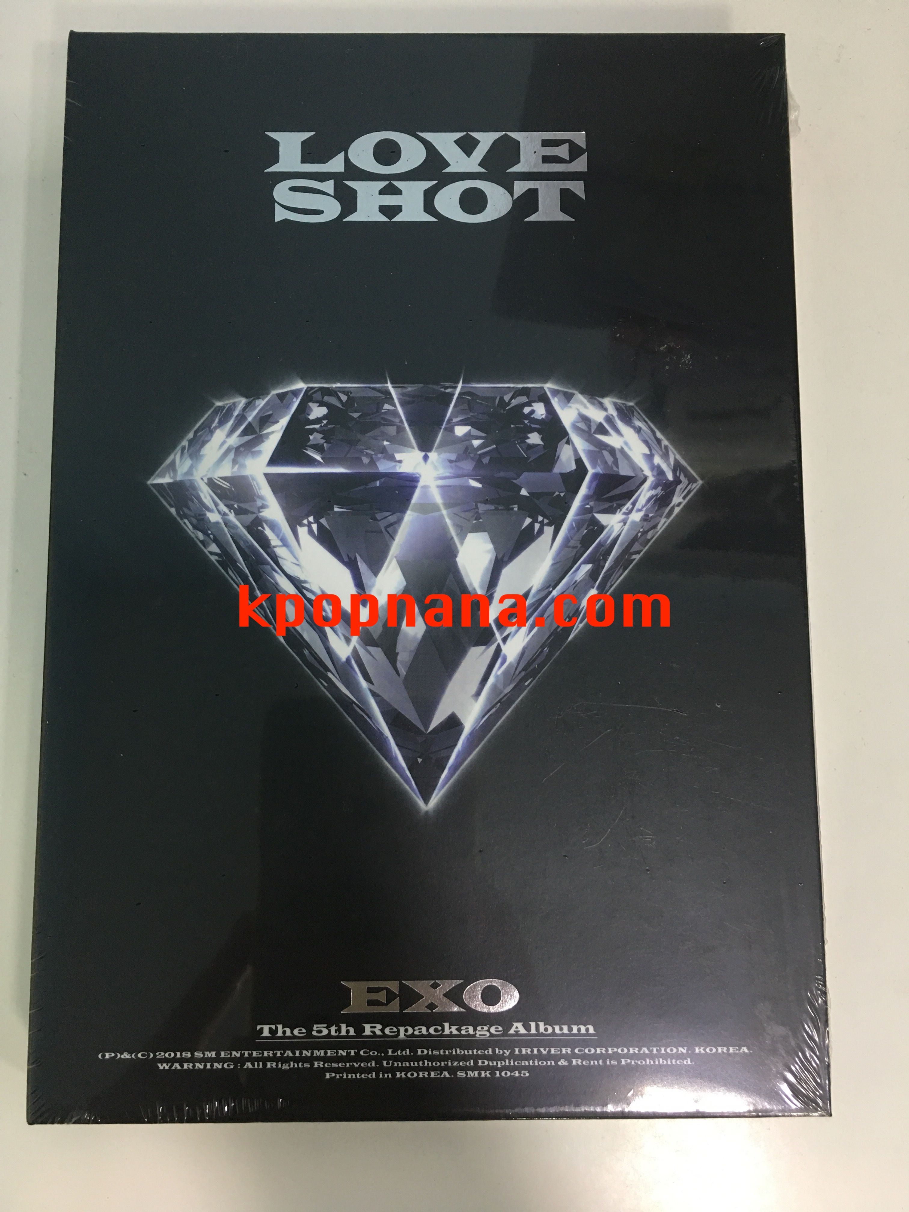 EXO - Repackage Album Vol.5 [LOVE SHOT] หน้าปก LOVE Ver. + โปสเตอร์ พร้อมกระบอกโปสเตอร์ พร้อมส่ง