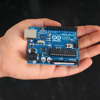 Arduino UNO R3 + Free USB Cable