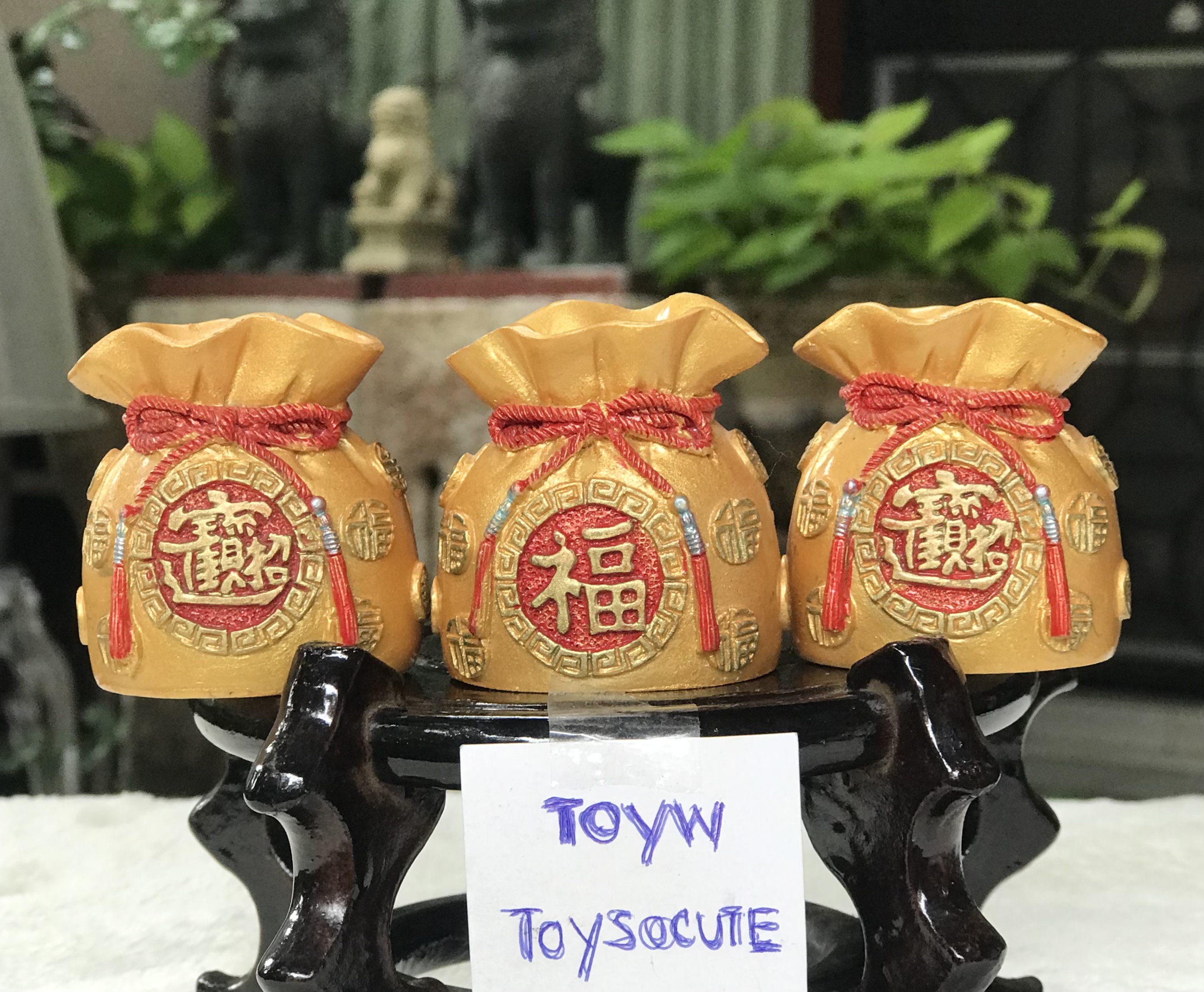 3 ชิ้น ไม่รวมกี๋ไม้ ถุงทองเนื้อเรซิ่น มั่งคั่ง รำ่รวย ตั้งปรับฮวงจุ้ย บ้าน โต๊ะทำงาน