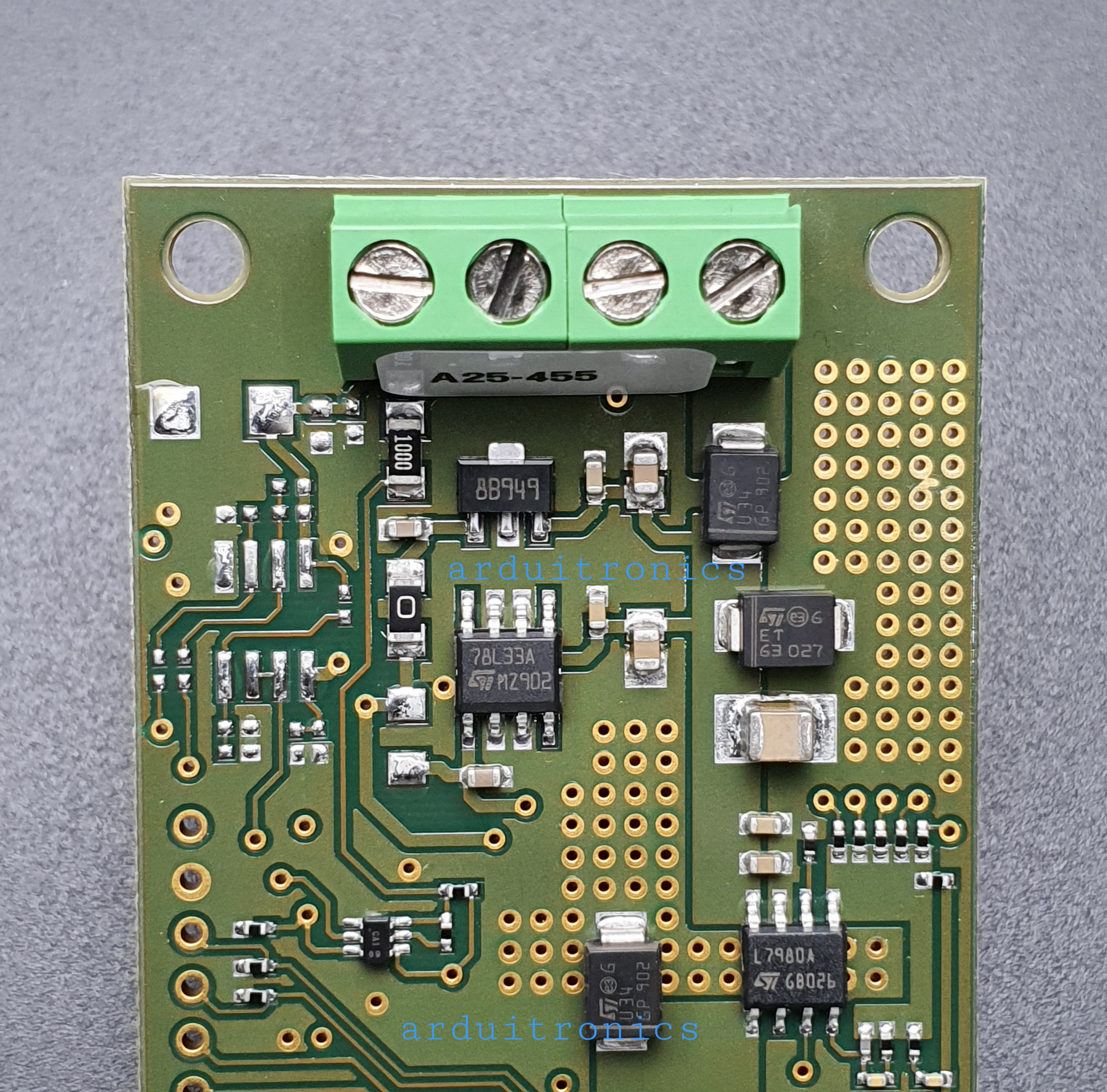 SST Oxygen Measurement System (Zirconium Dioxide (ZrO2) sensor O2S-FR-T2-18BM-C and Interface Board OXY-LC-A25-455)