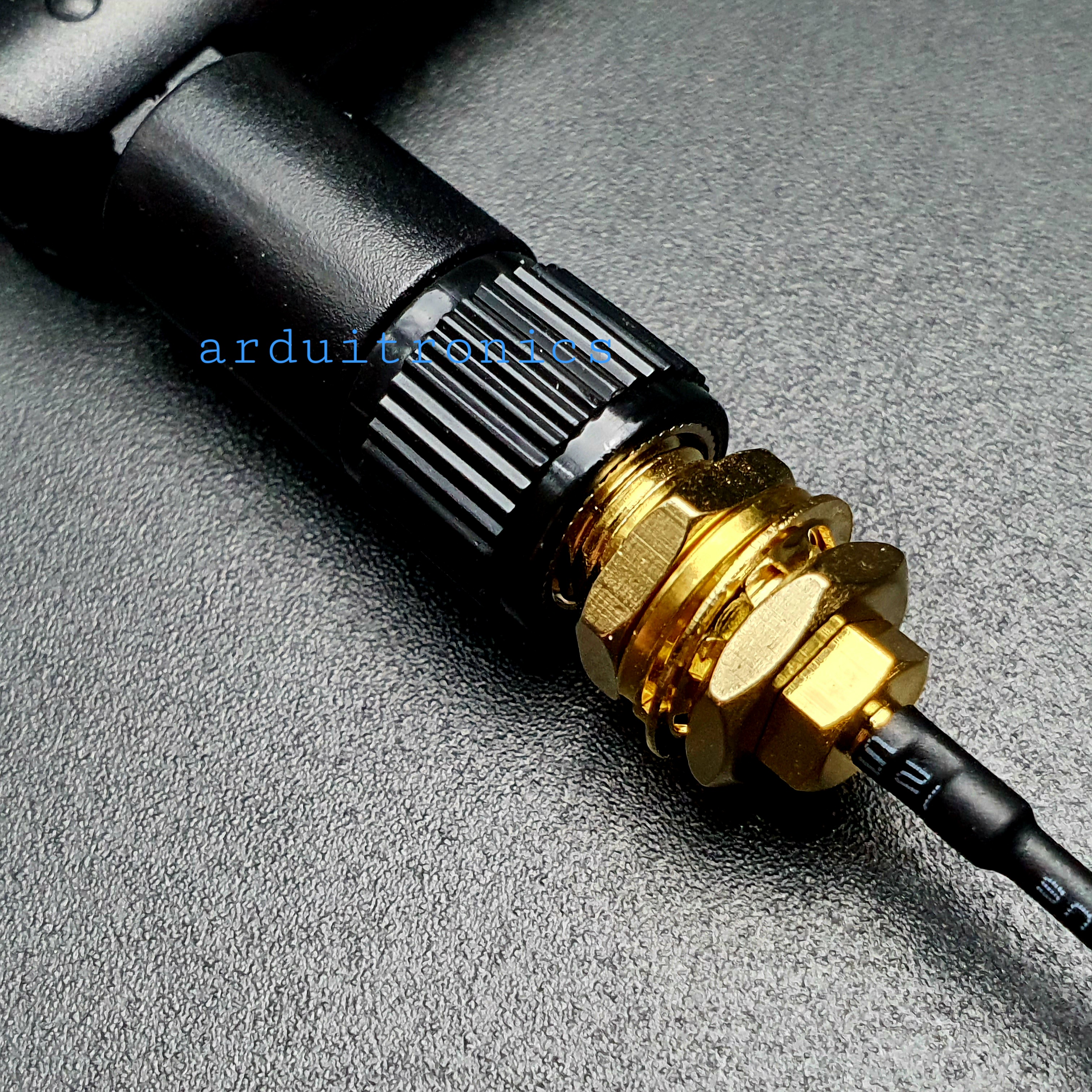 เสาอากาศความถี่ 2.4GHz 2dBi Omni WiFi Antenna with Cable