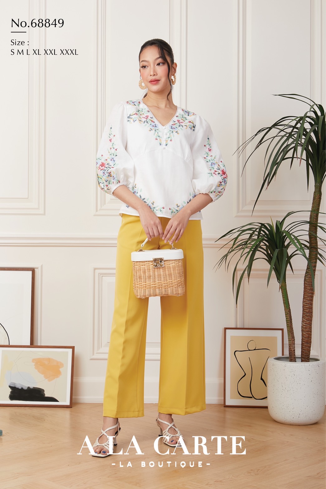 68849 💐A La Carte💐เสื้อลินินแขน 3 ส่วน เนื้อผ้าบางใส่สบาย ซับในผ้าคอตตอน งานปักลายครอสติส ตัดต่อช่วงบ่าด้านหน้า ทรงเสื้อตัดต่อคัทวี ดูเพรียว🦋 สีดำ 2XL