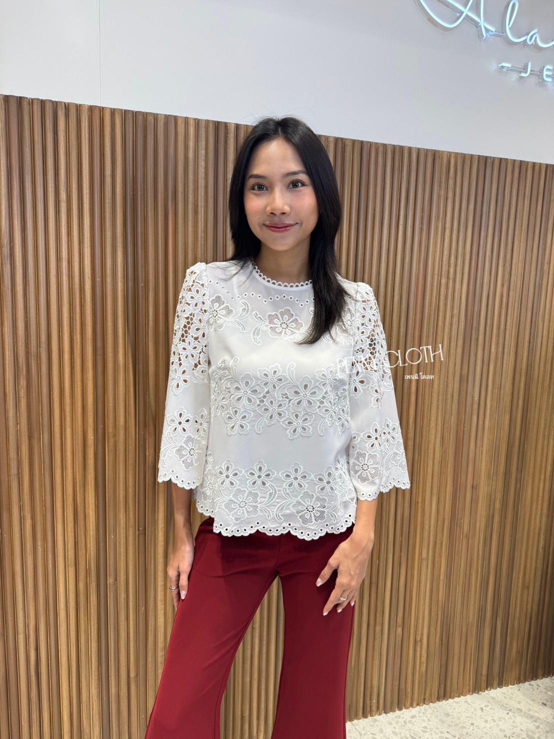 69894 เสื้อ A La Carte ผ้าจอร์เจียงานปักฉลุ ทรงคอกลม มีซับใน แขน 3 ส่วนทรงแฟร์ by PENNY CLOTH