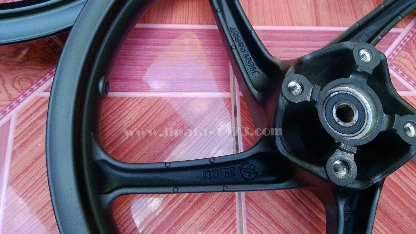 ล้อแม็ก Honda Click,Scoopy i แท้