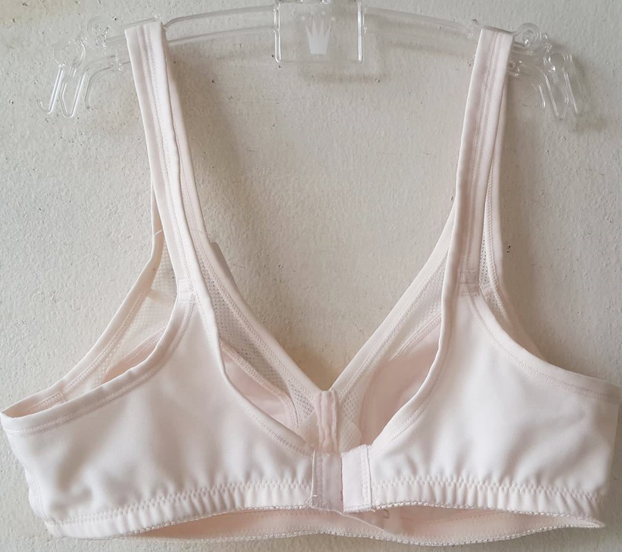 เสื้อชั้นในสตรีไทรอัมพ์