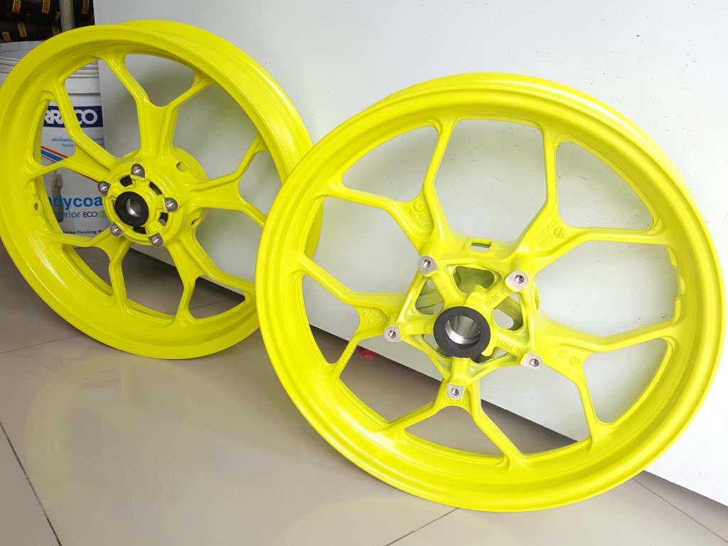 (Mslaz) ชุดวงล้อแม็ก หน้าหลัง Yamaha M-Slaz (สีเขียว) แท้ (ขายเป็นคู่)