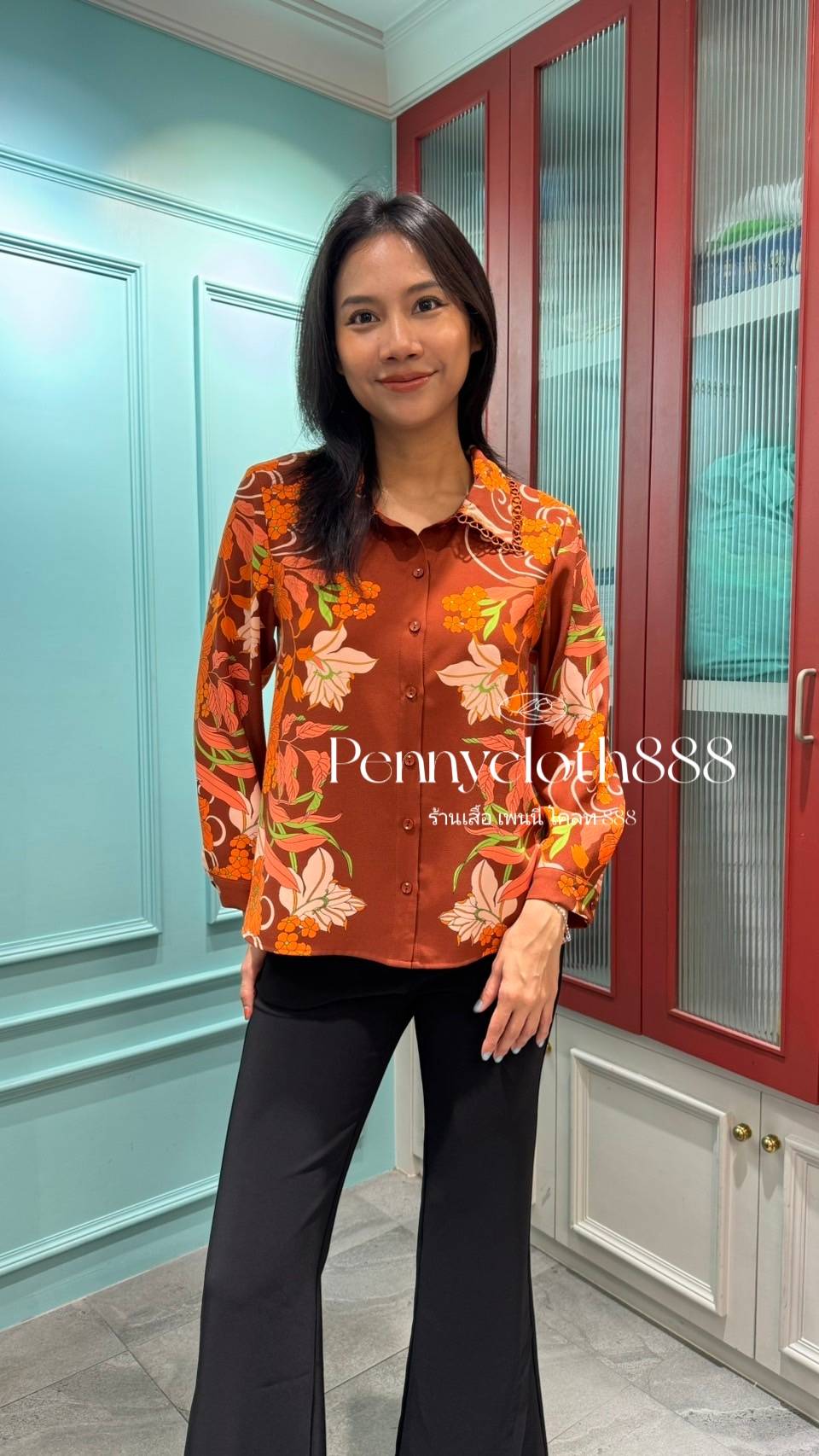 6948 เสื้อ Joyce เชิ้ตพิมพ์ลาย ผ้าจอร์เจีย เนื้อผ้าใส่สบาย แขนยาว ขอบแขนมีกระดุม ความยาวเสื้อ 24-26 นิ้ว ทรงเสื้อปกติ อก 36-44 นิ้ว