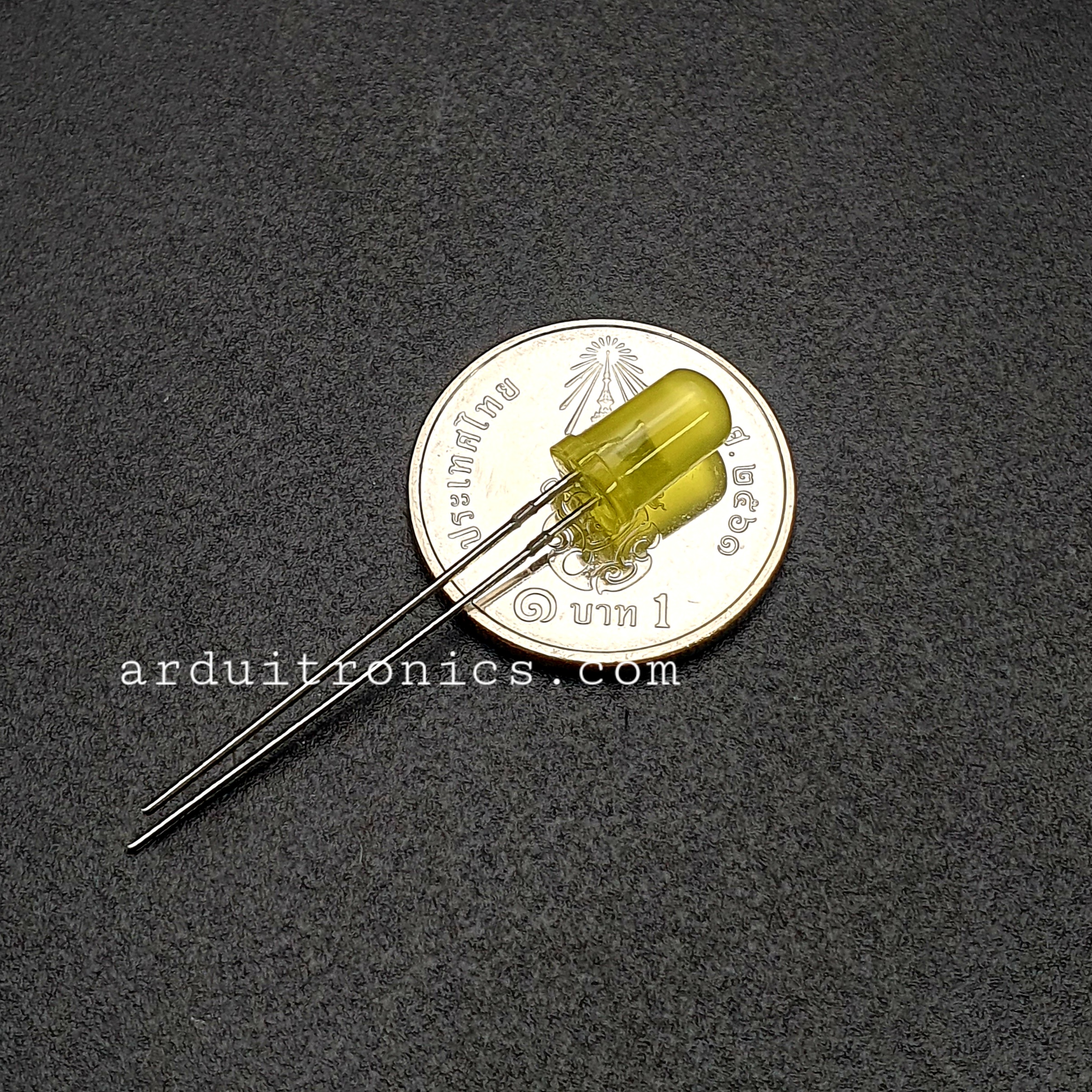 Yellow LED 5mm ชุด 10 หลอด ขายาว ขนาด 28mm สีเหลือง
