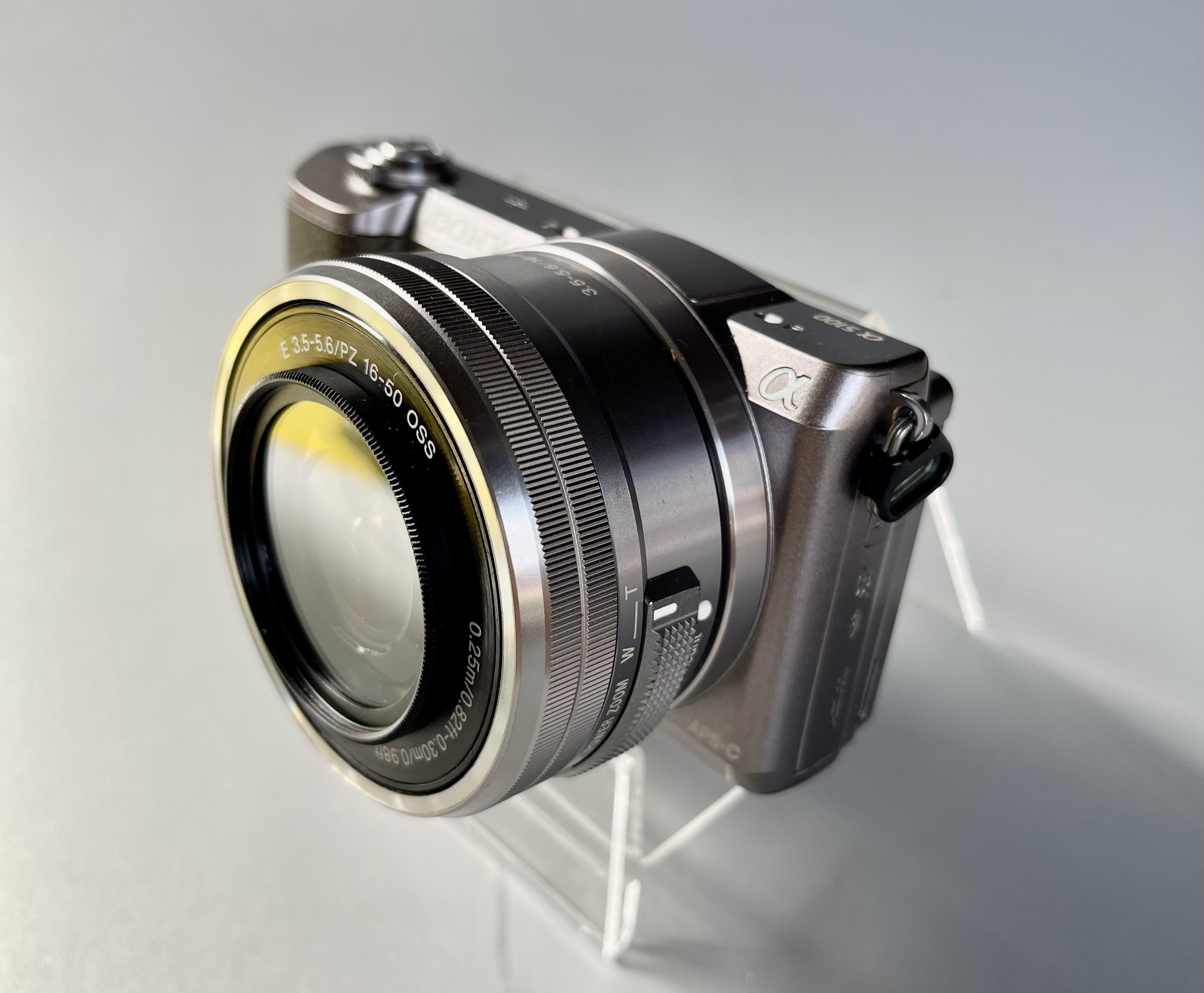 ขายกล้อง Sony A5100 เลนส์16 50mm f3.5 5.6 ISS หมดประกันศูนย์ และเลนส์Fix Meike 35mm f1.7