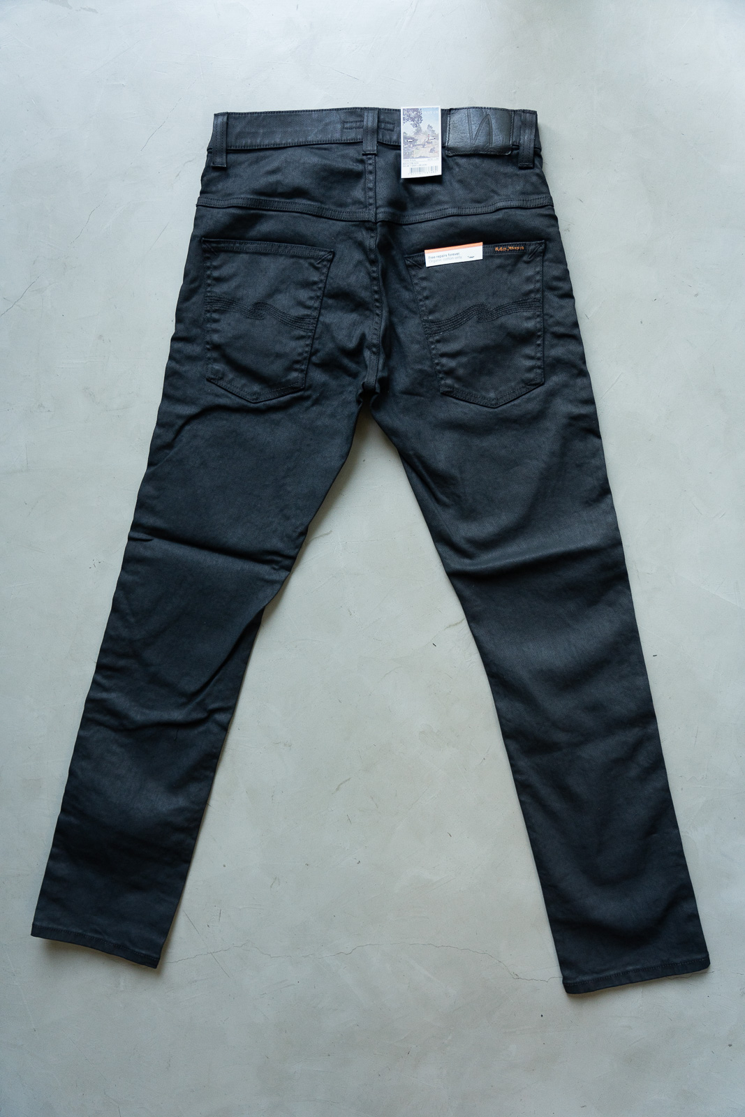 *Thin Finn Back 2 Black (แถมฟรี 🛍ถุงผ้ามูลค่า 300 บาท) ยีนส์ดำ 12oz