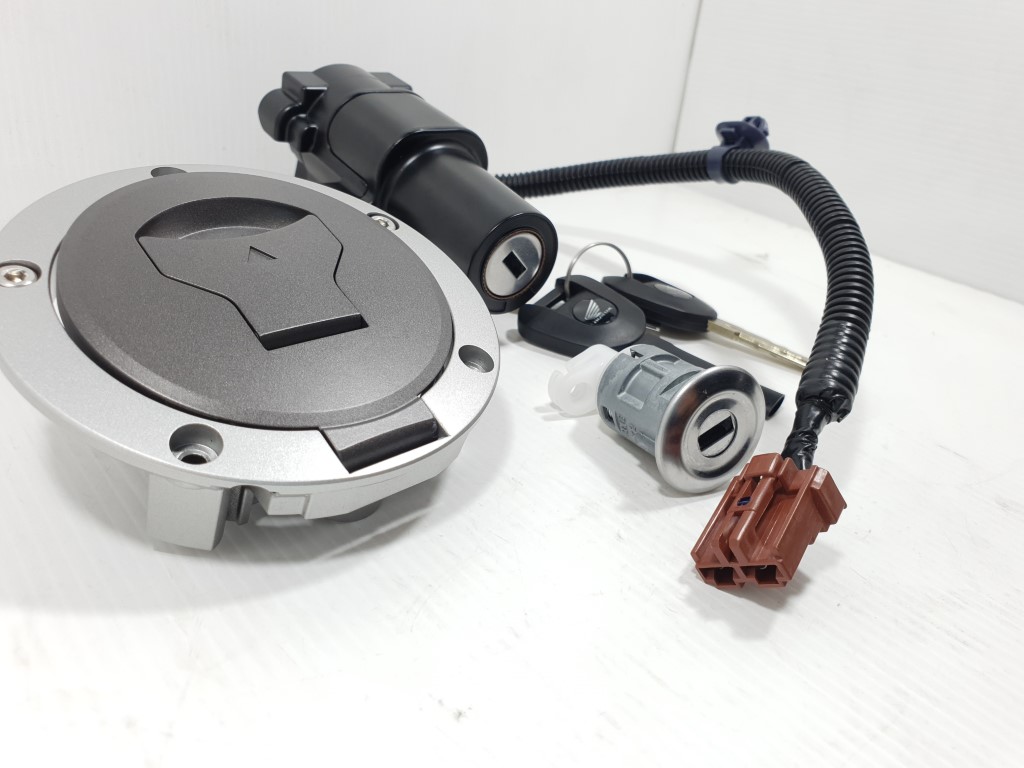 (CBR 650R) ชุดสวิทช์กุญแจ ชุดใหญ่ Honda CBR 650R แท้